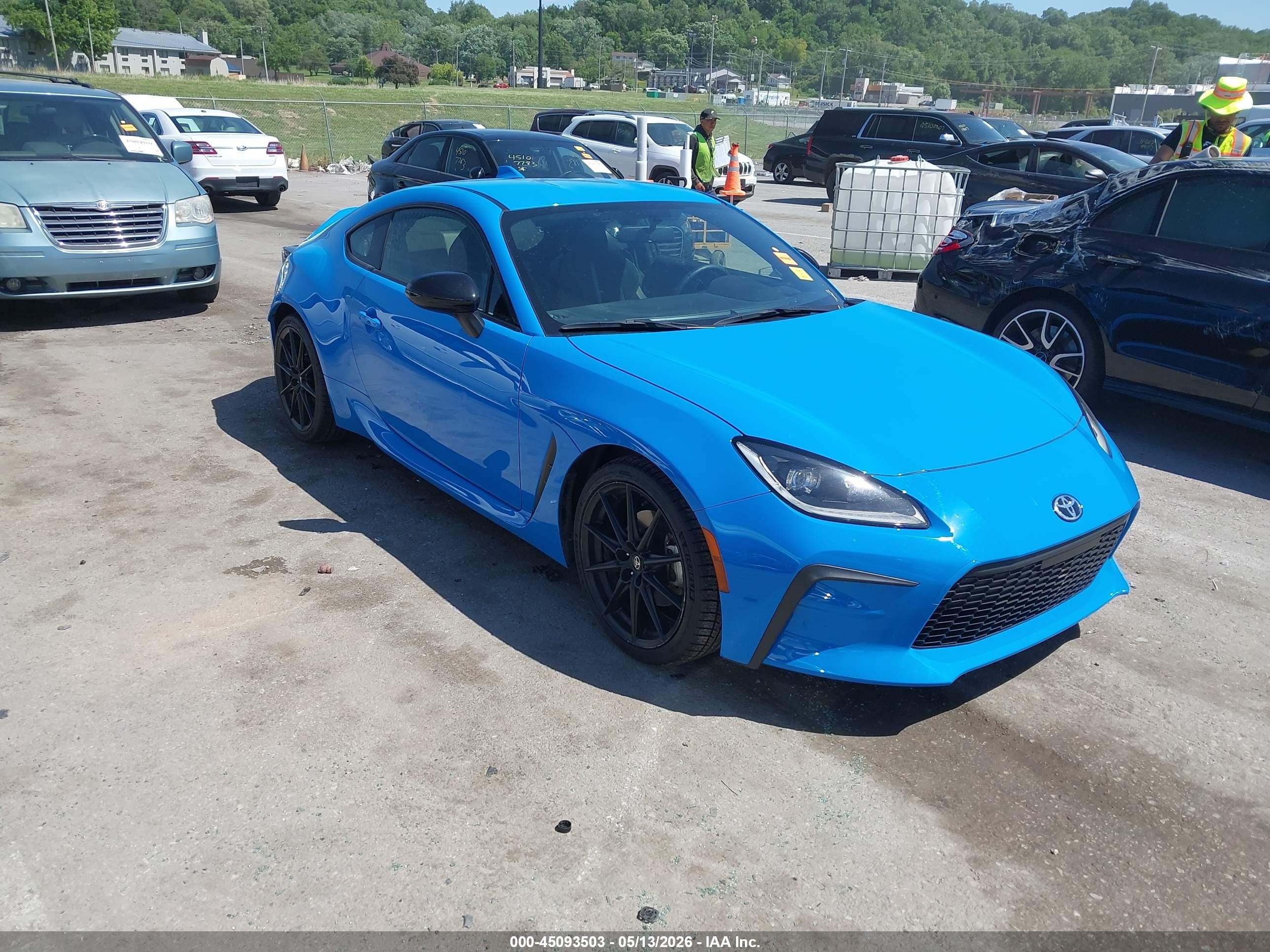 2022 Toyota 86 Premium, VIN JF1ZNBF13N8750687 — Side
