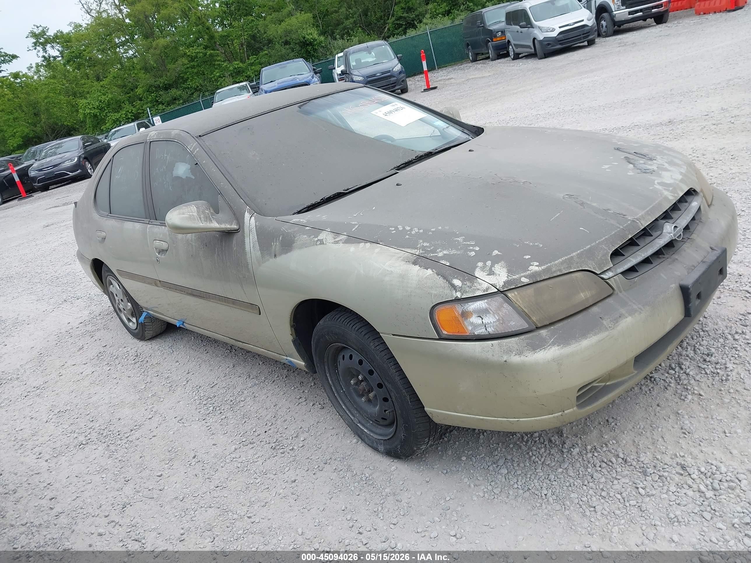 1999 Nissan Altima XE, VIN 1N4DL01D6XC206173 — Normal wear