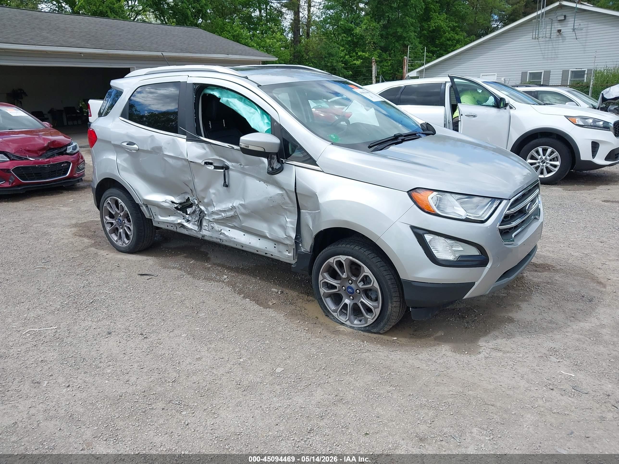 2020 Ford EcoSport Titanium, VIN MAJ6S3KL0LC349049 — Side