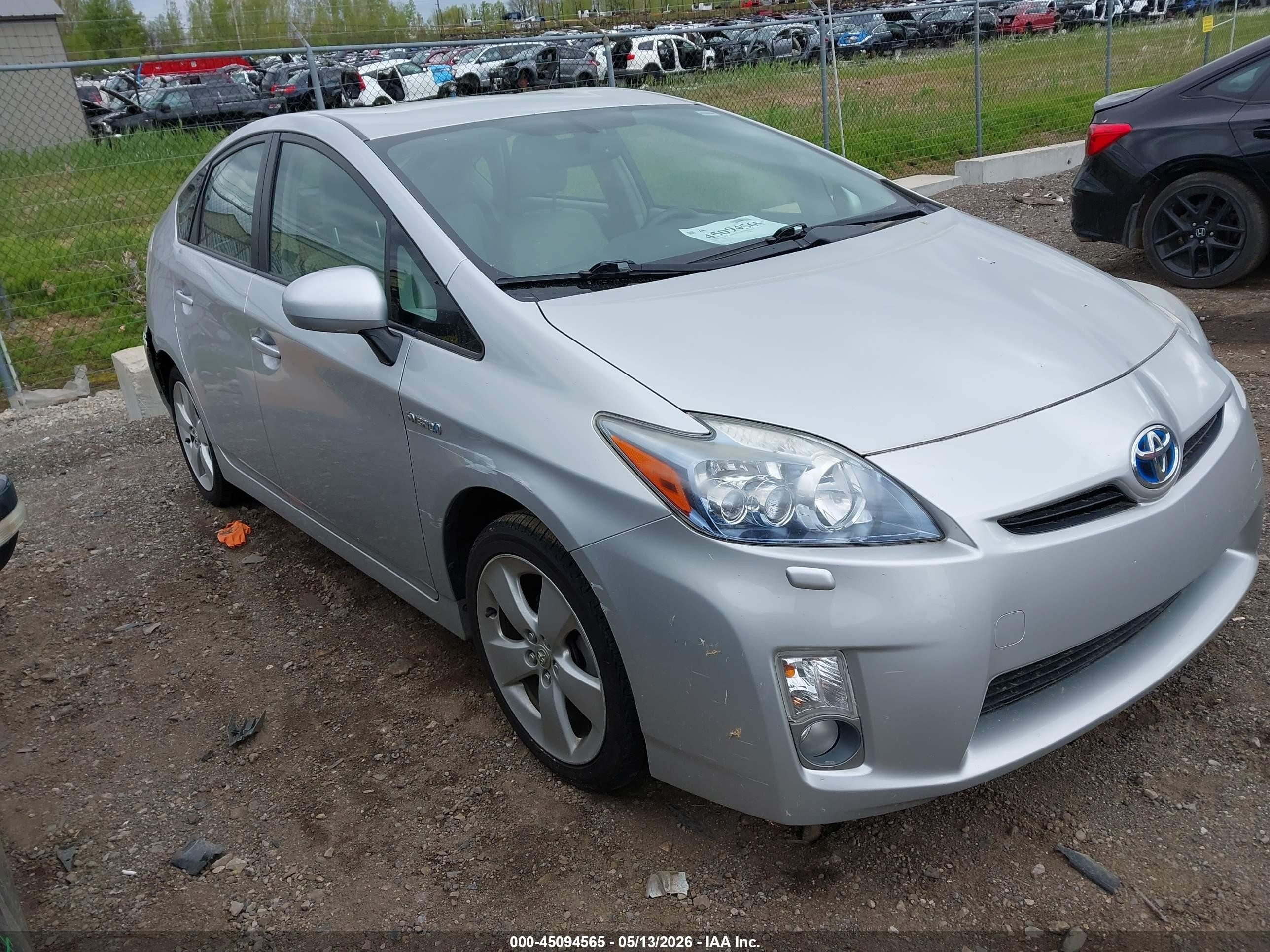2010 Toyota Prius III, VIN JTDKN3DU7A0151671 — Rear end
