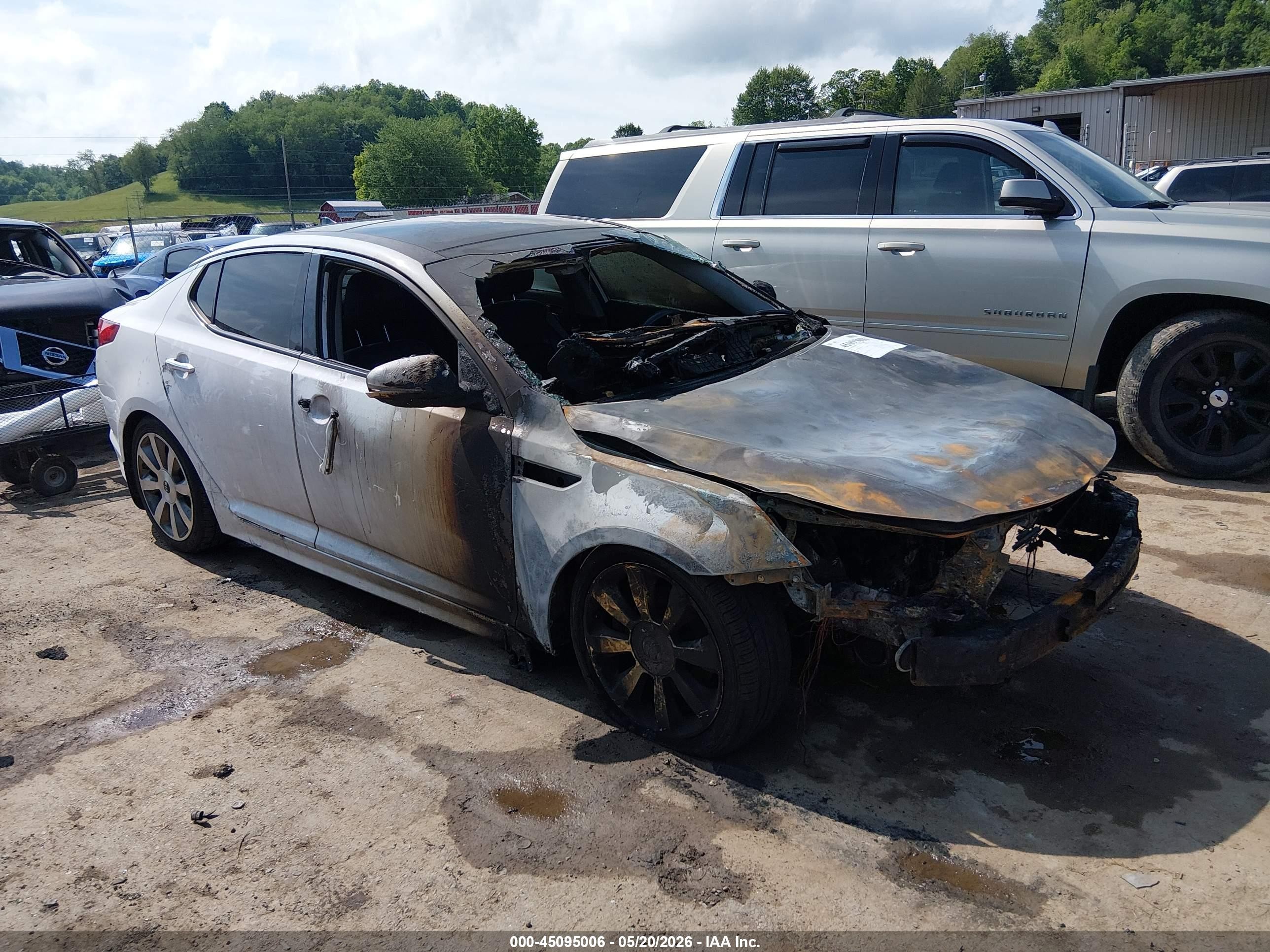 2013 Kia Optima SX, VIN 5XXGR4A68DG238455 — Engine fire
