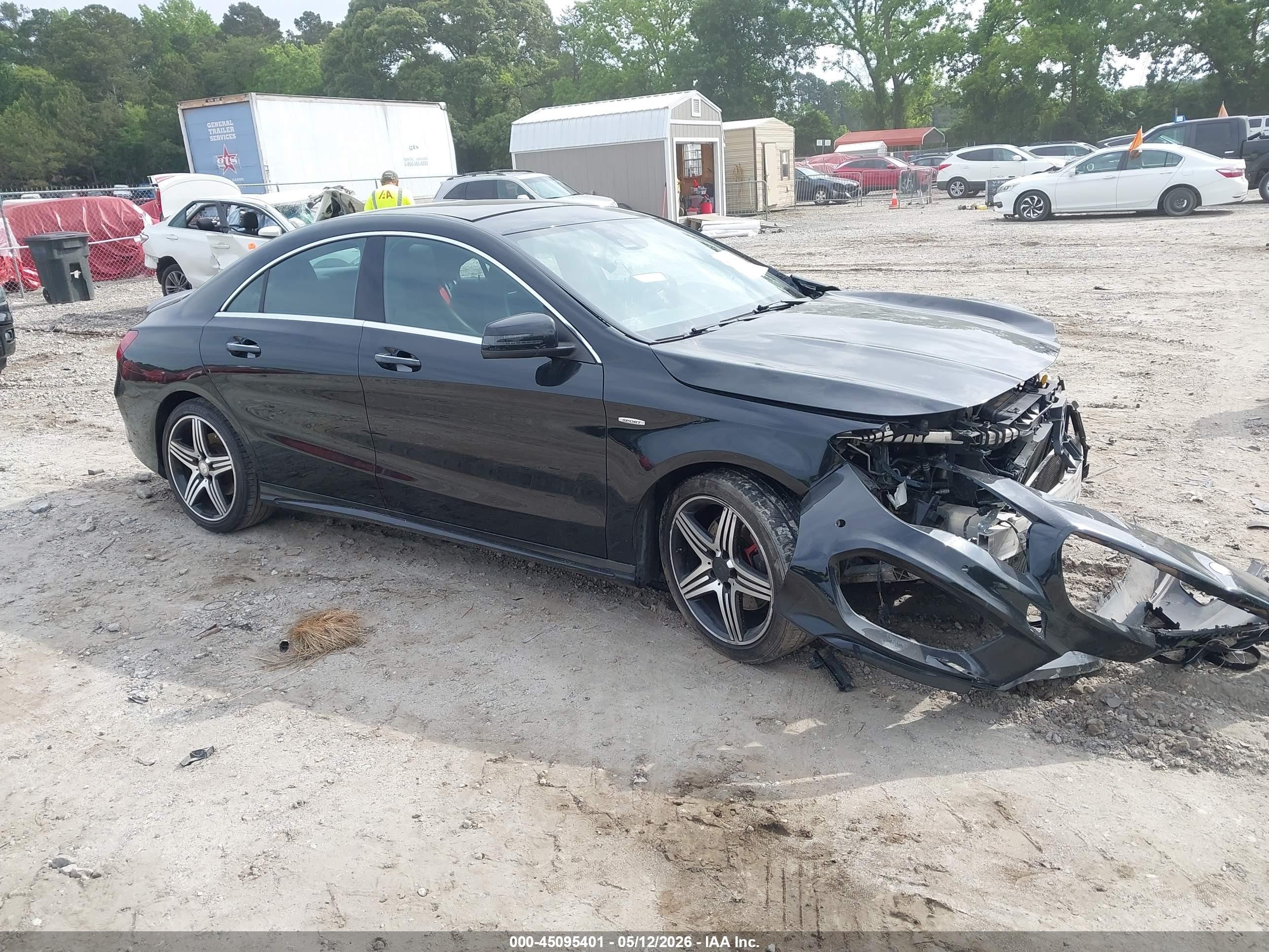 2015 Mercedes-Benz CLA 250, VIN WDDSJ4EB2FN231622 — Front end