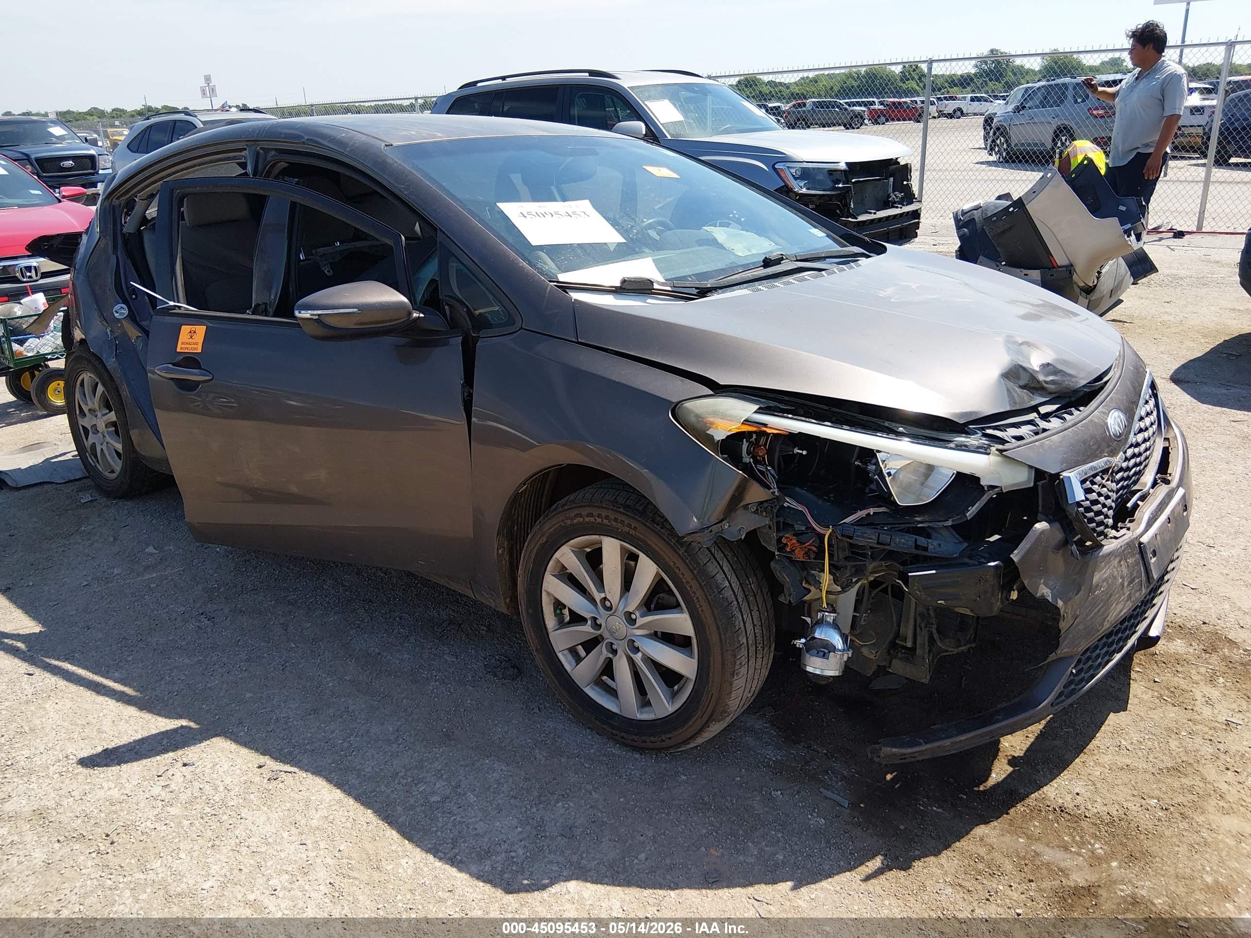 2014 Kia Forte LX, VIN KNAFX4A6XE5190462 — Biohazard / chemical