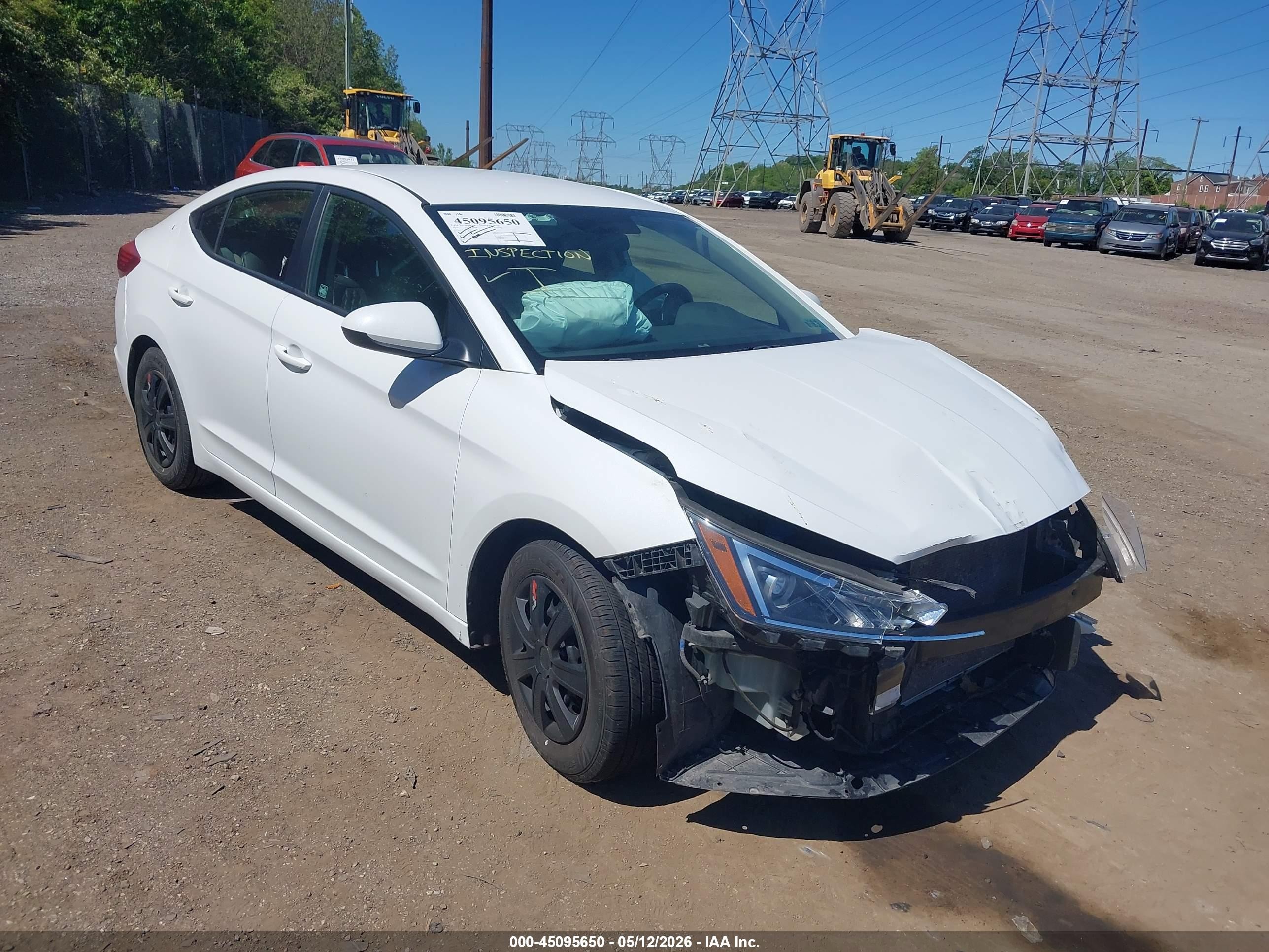 2019 Hyundai Elantra SE, VIN 5NPD74LF7KH427458 — Front end