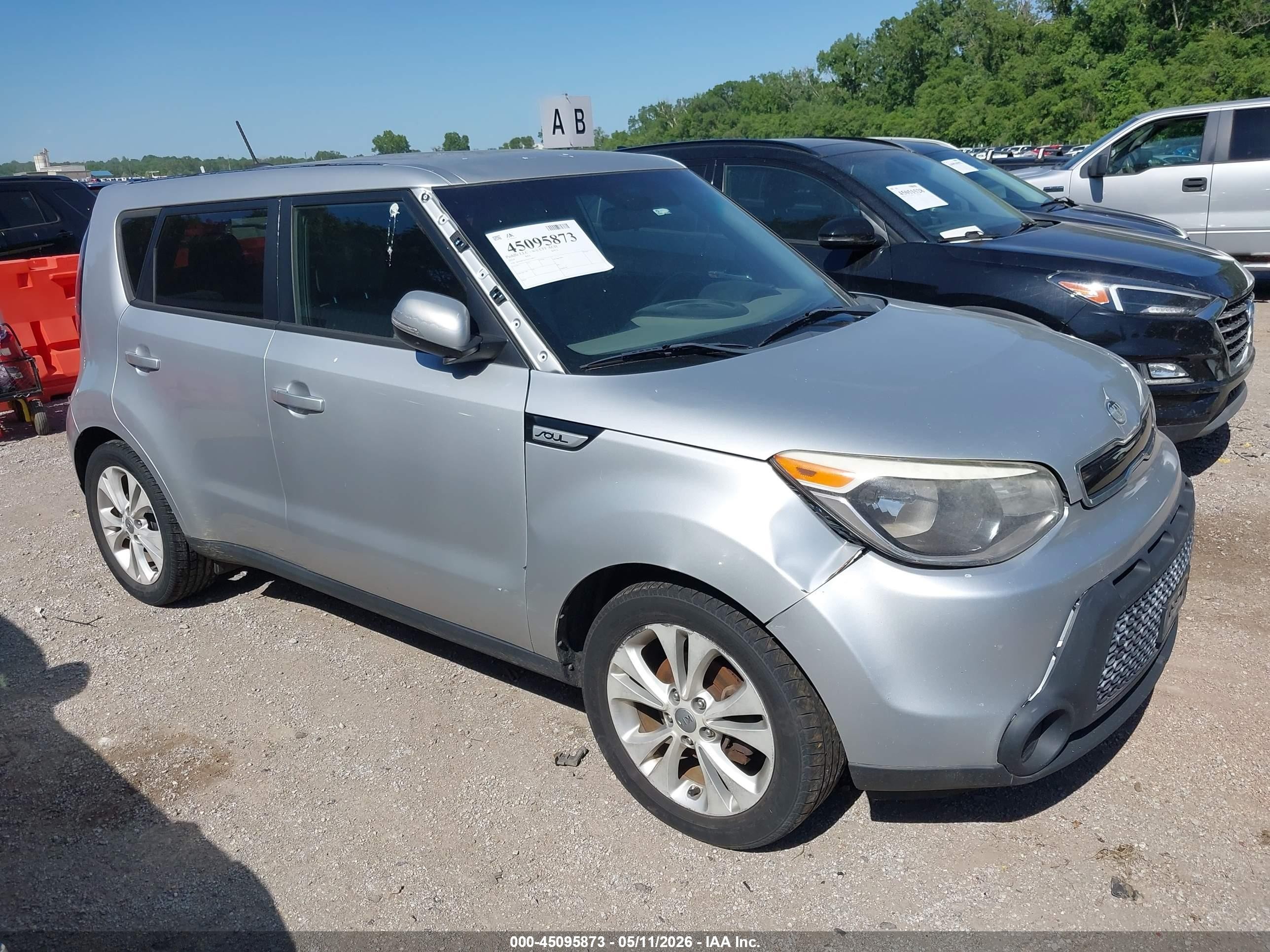 2014 Kia Soul +, VIN KNDJP3A55E7718671 — Normal wear