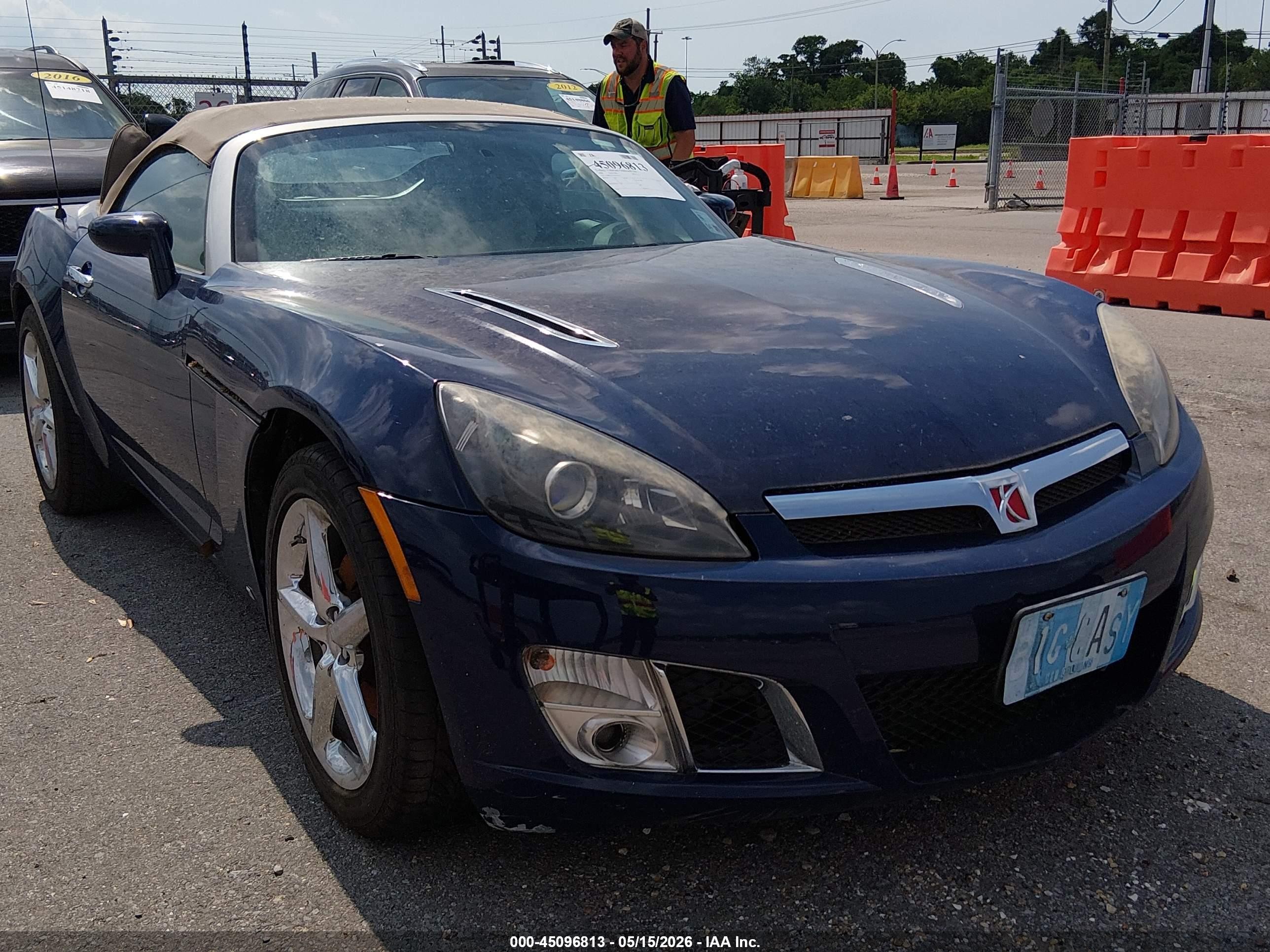 2009 Saturn Sky Red Line, VIN 1G8MT35X19Y101413 — Normal wear