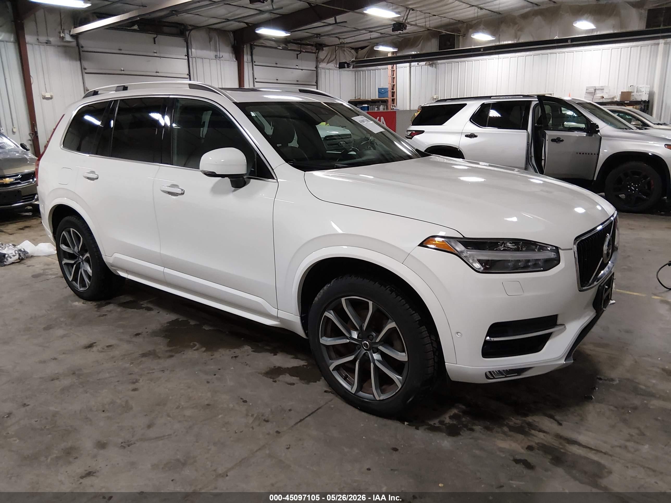 2017 Volvo XC90 Momentum, VIN YV4A22PK0H1124127 — Fresh water flood