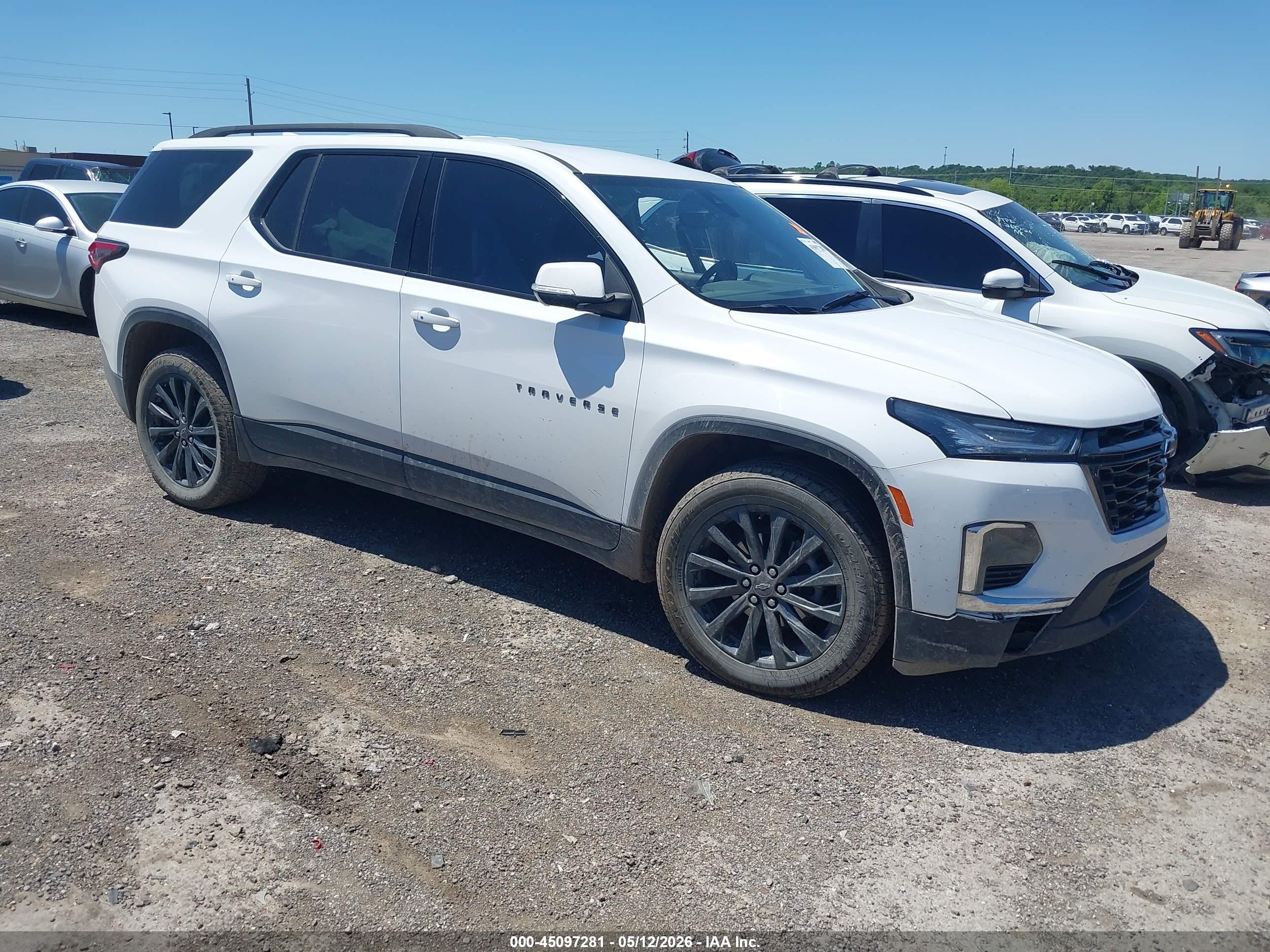 2023 Chevrolet Traverse RS, VIN 1GNERJKW6PJ235792 — Бок