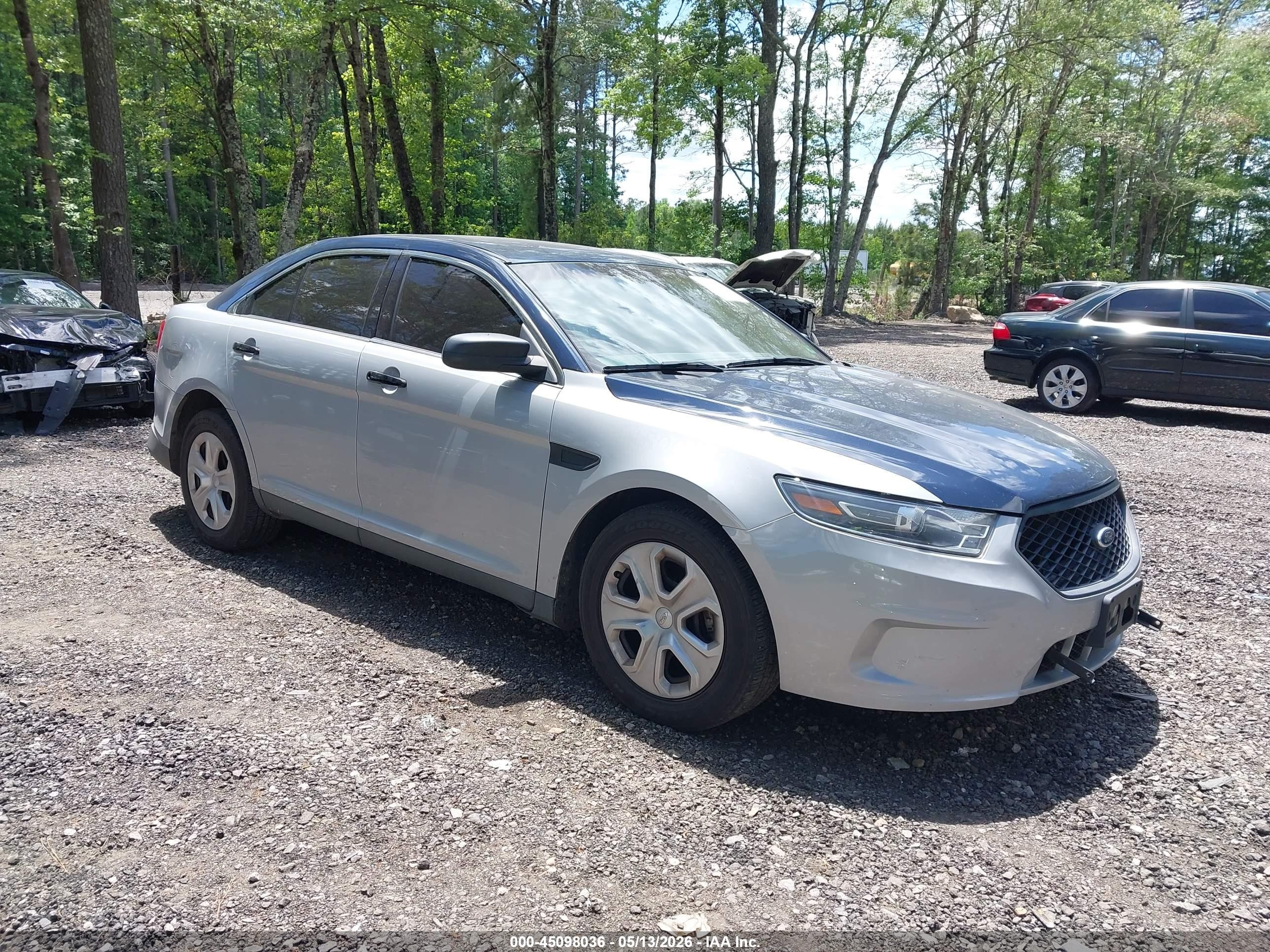 2016 Ford Police Interceptor, VIN 1FAHP2MK0GG126713 — Rear end