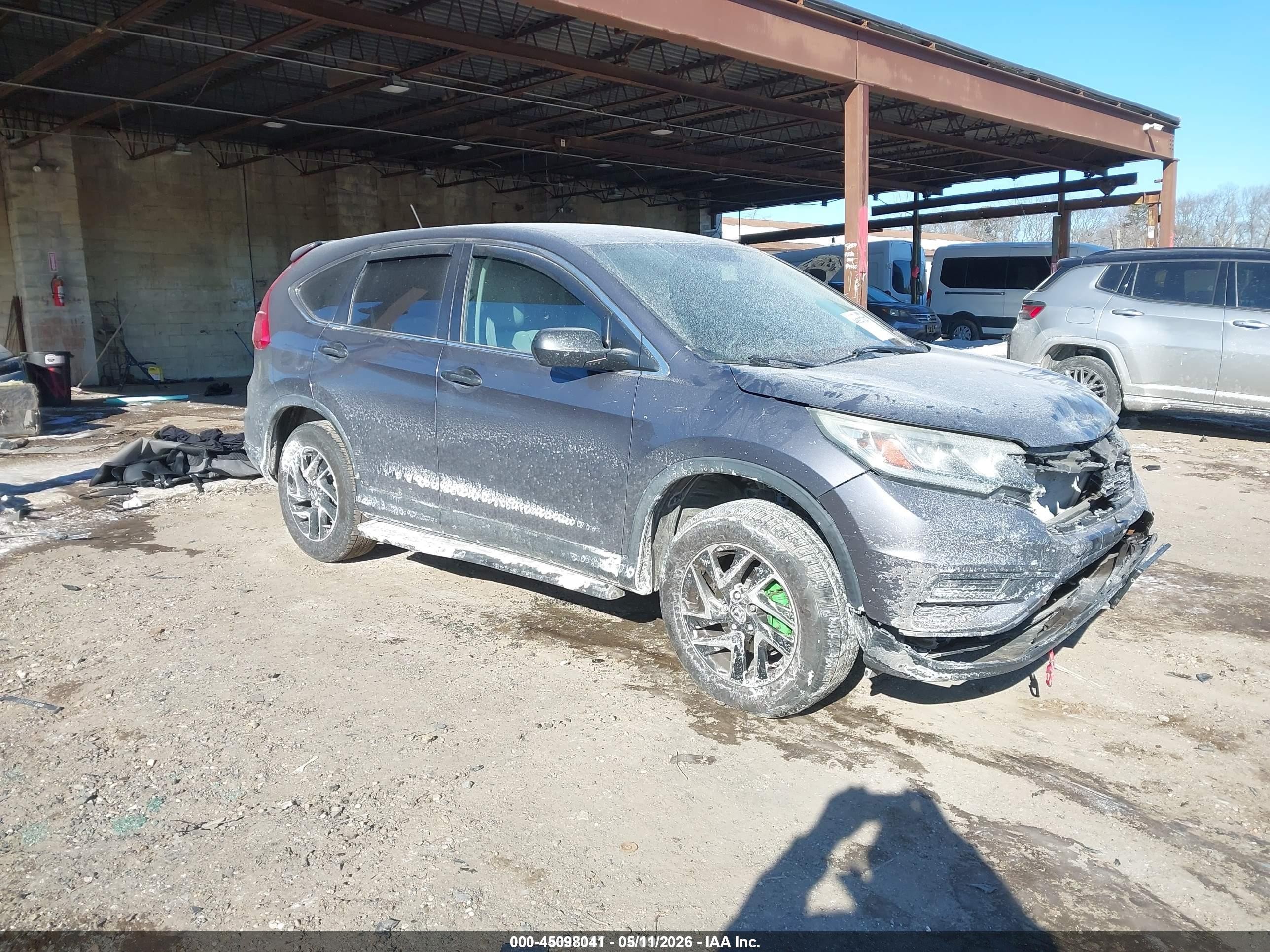 2016 Honda CR-V SE, VIN 5J6RM4H40GL058767 — Front end