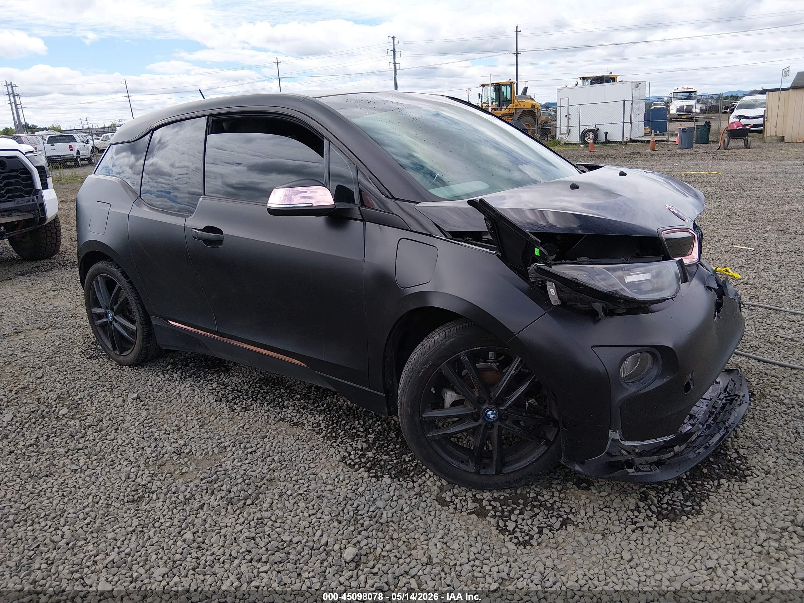 2014 BMW i3, VIN WBY1Z4C57EVX63067 — Перед