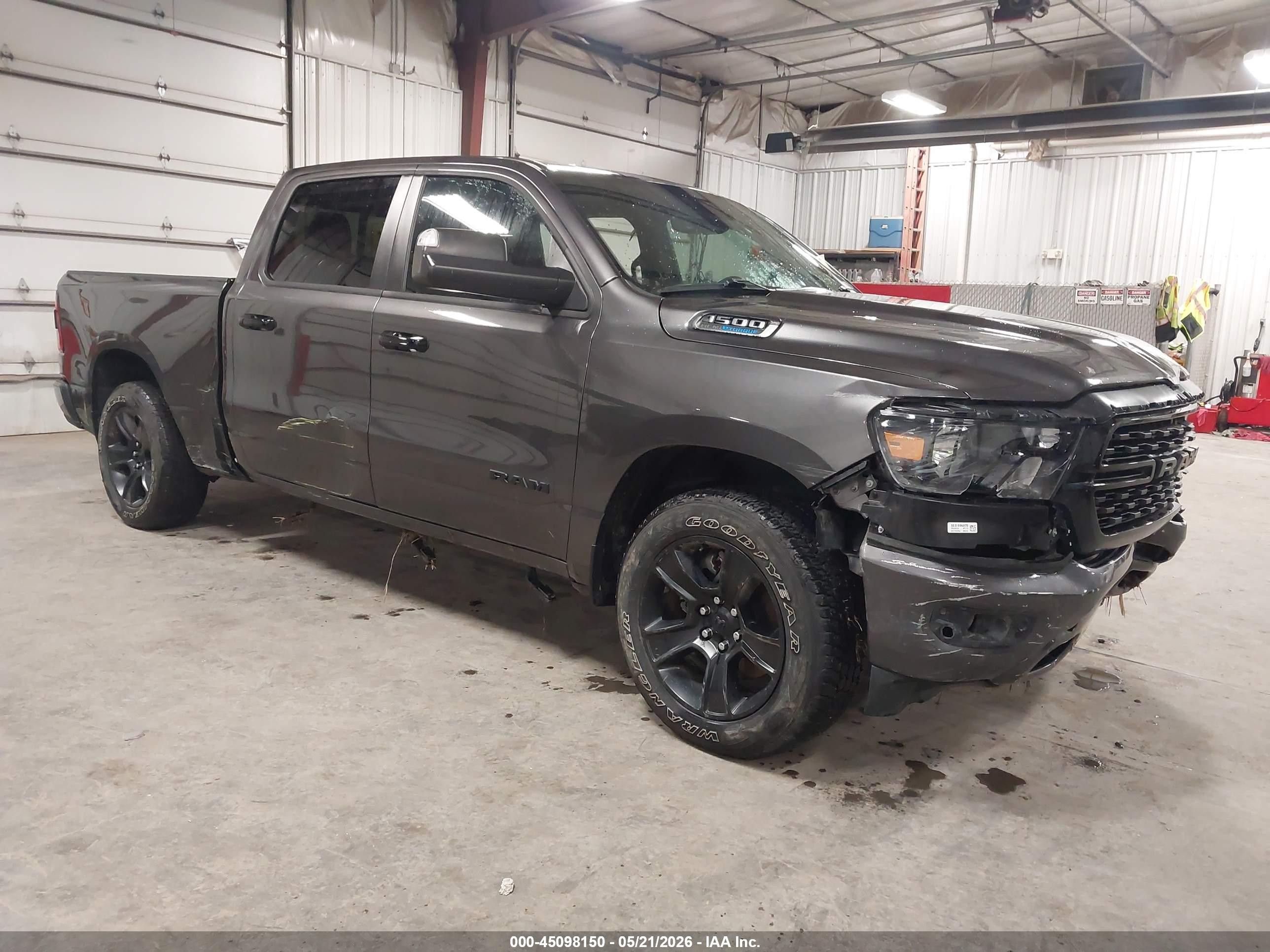 2024 Ram 1500 Big Horn, VIN 1C6SRFMT2RN209236 — Front end