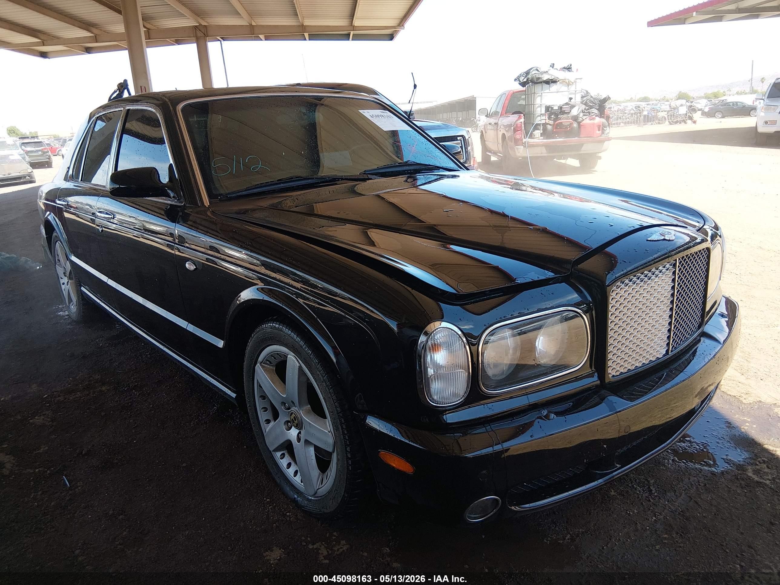 2002 Bentley Arnage, VIN SCBLF34FX2CX08479 — Normal wear