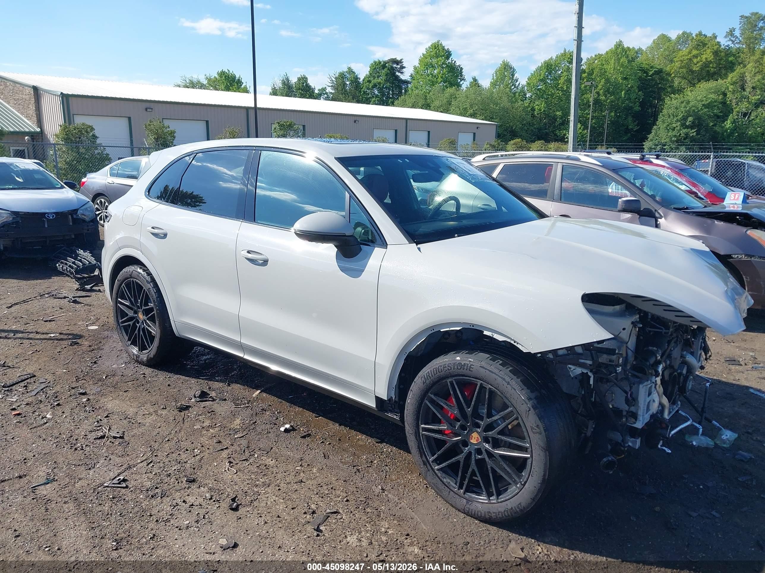 2025 Porsche Cayenne S, VIN WP1AL2AY1SDA19856 — Front end