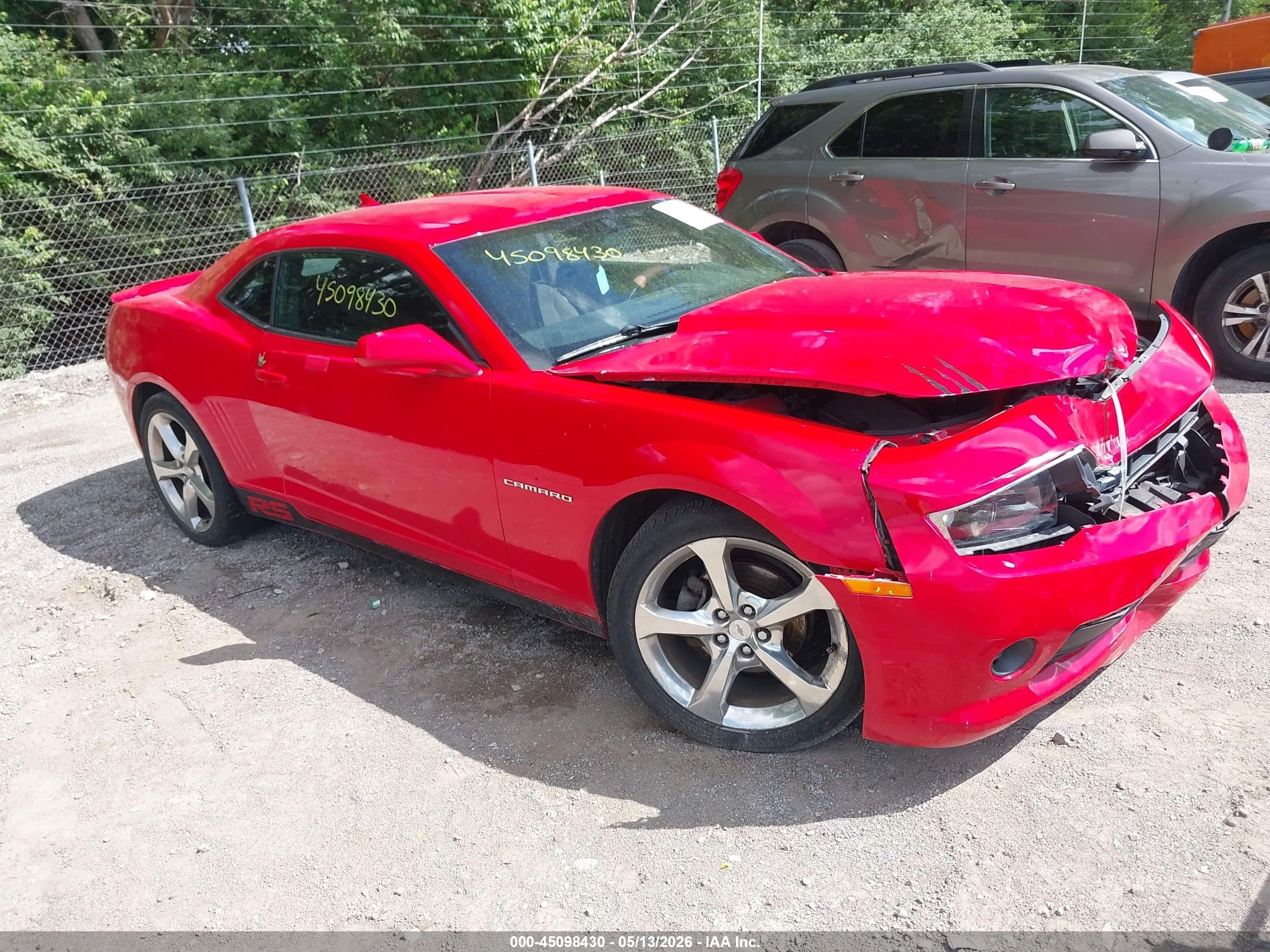 2015 Chevrolet Camaro LT, VIN 2G1FD1E32F9104617 — Front end