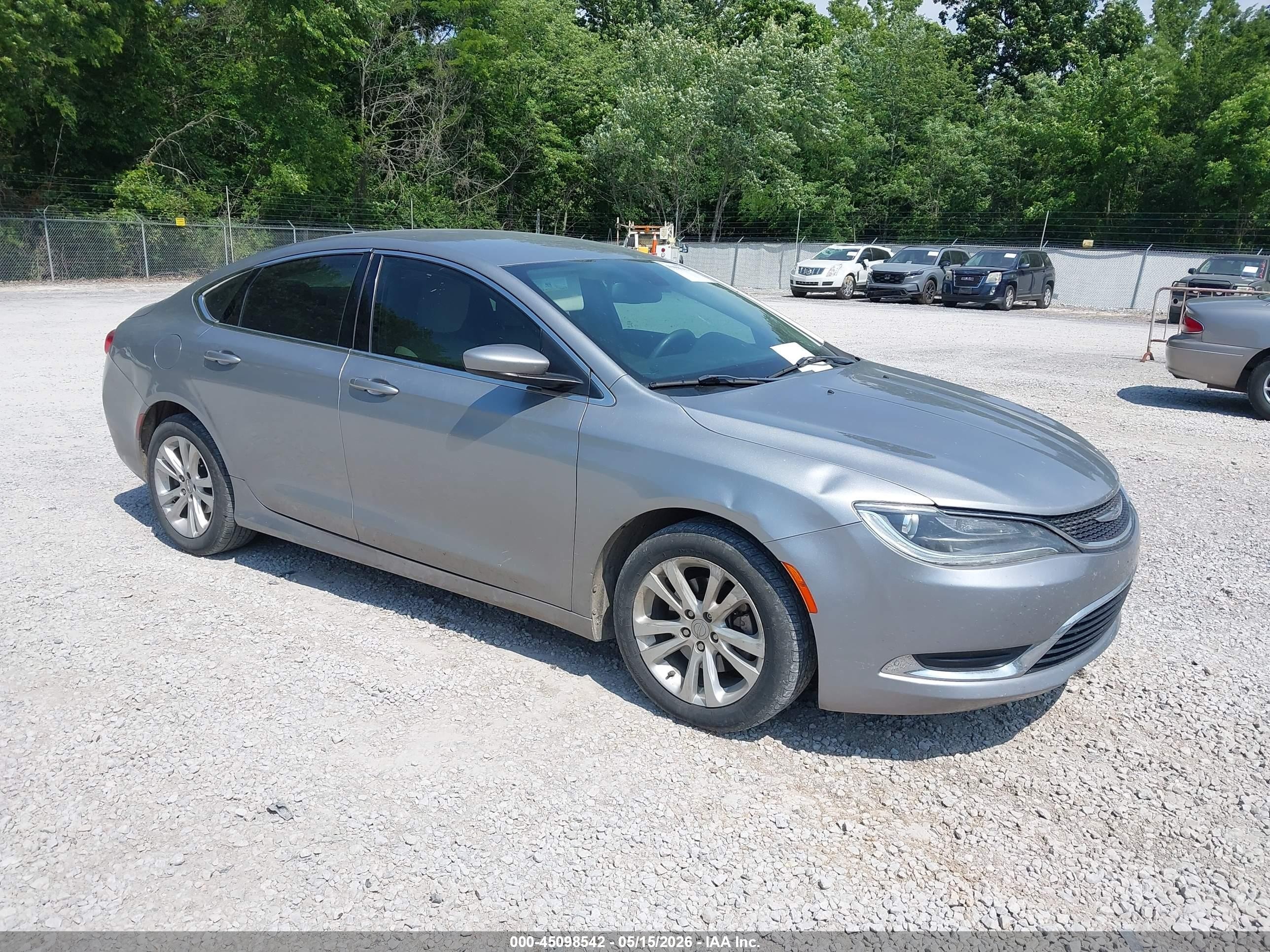 2016 Chrysler 200 Limited, VIN 1C3CCCAB5GN128466 — Зад
