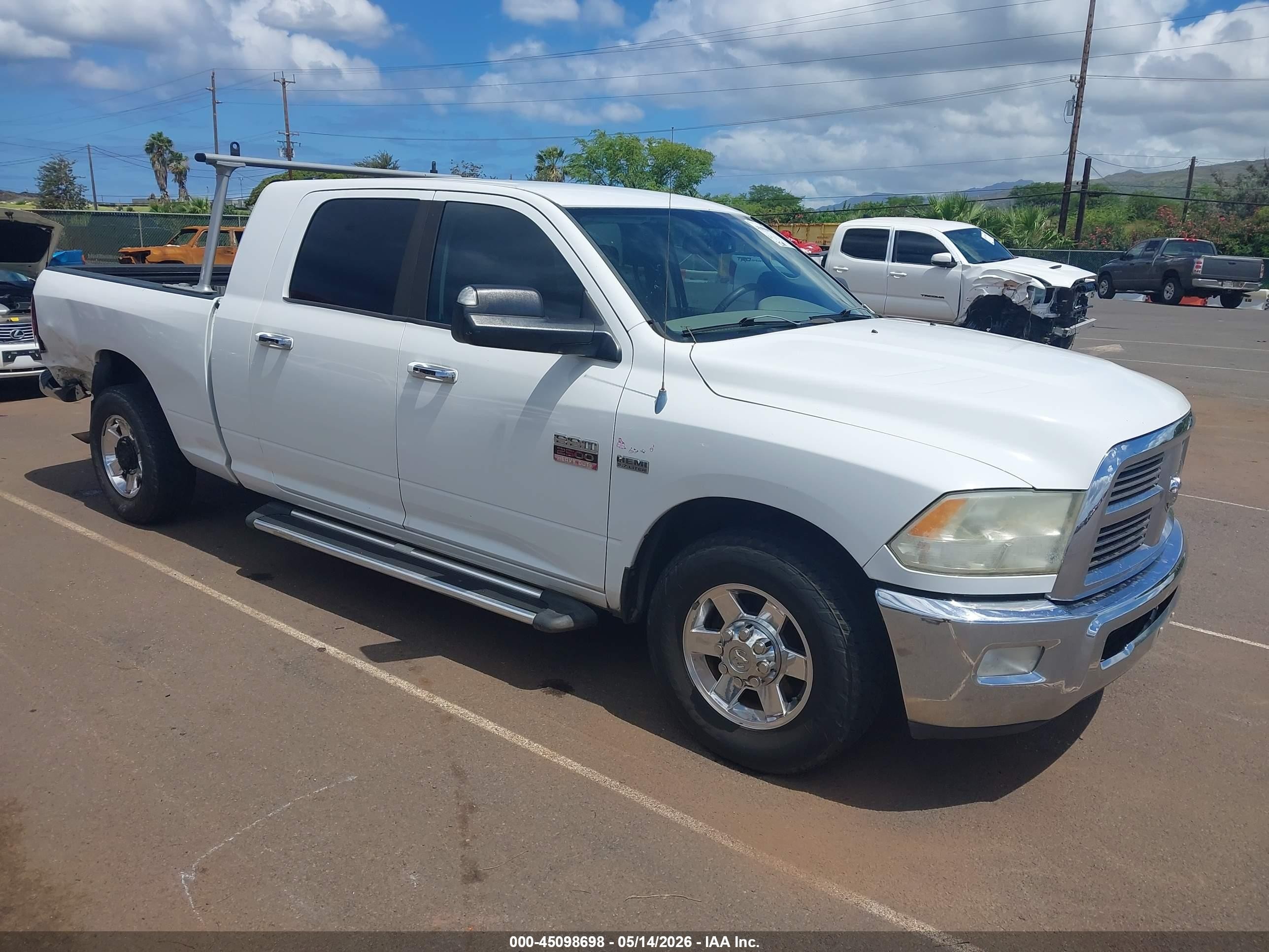 2011 Ram 2500, VIN 3D7TP2HT3BG600504 — Rear end