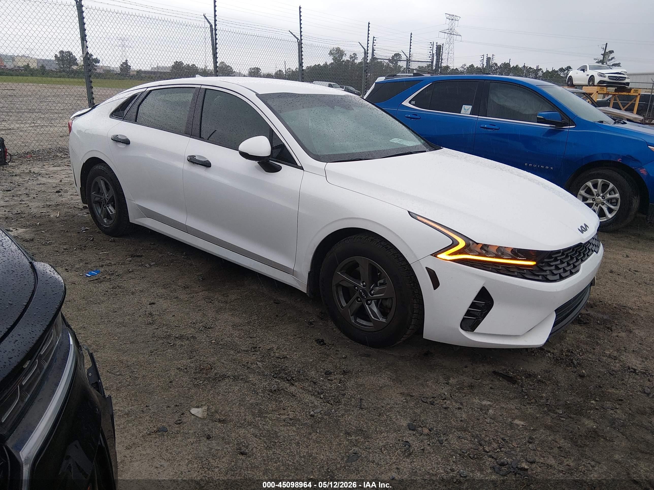 2022 Kia K5 LXS, VIN 5XXG14J28NG165609 — Rear end