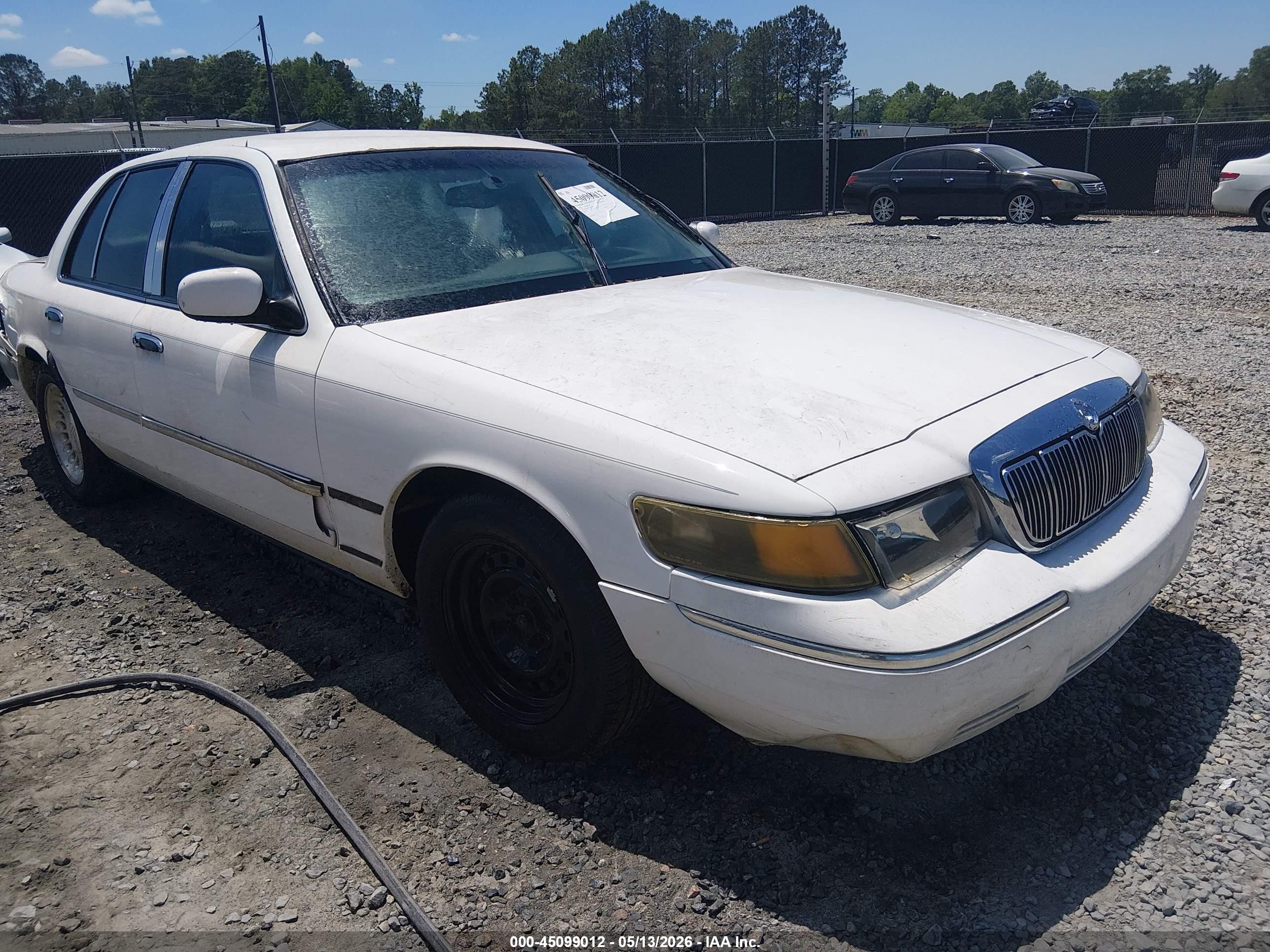 1998 Mercury Grand Marquis LS, VIN 2MEFM75W8WX625467 — Side