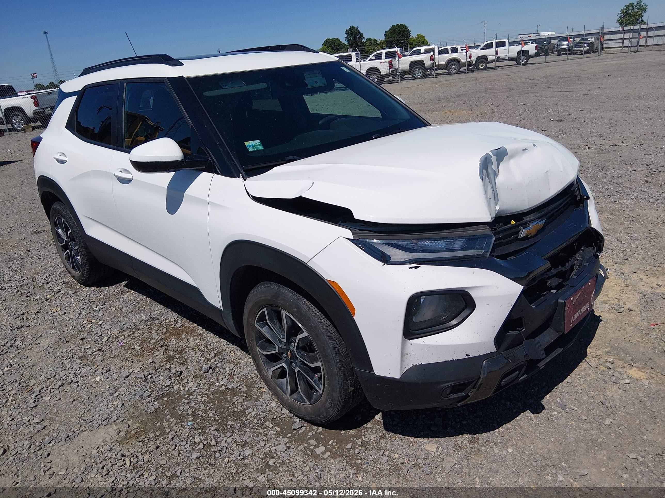 2022 Chevrolet TrailBlazer ACTIV, VIN KL79MVSL7NB079630 — Front end