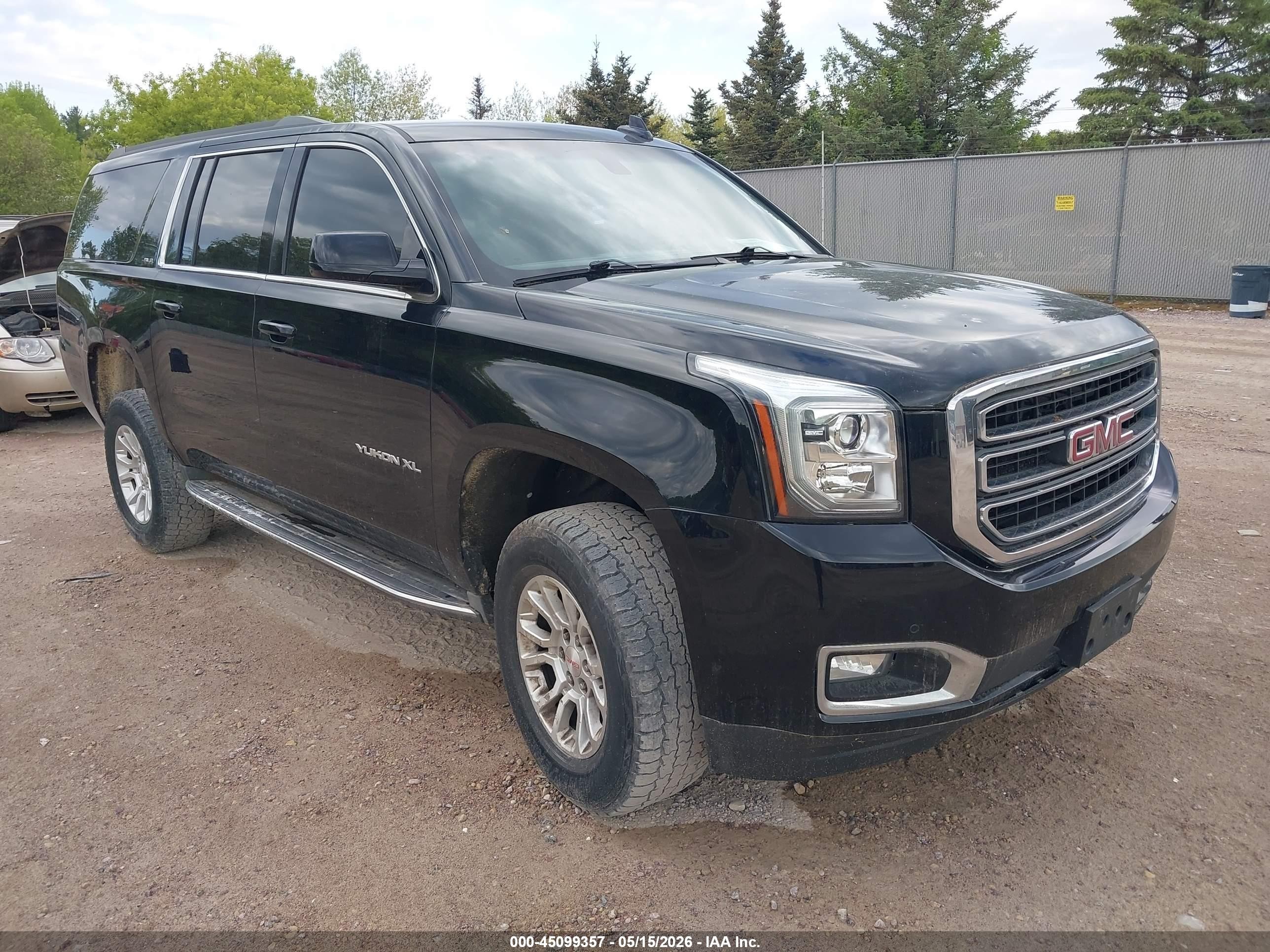 2016 GMC Yukon XL SLE, VIN 1GKS2FKC5GR272163 — Hail