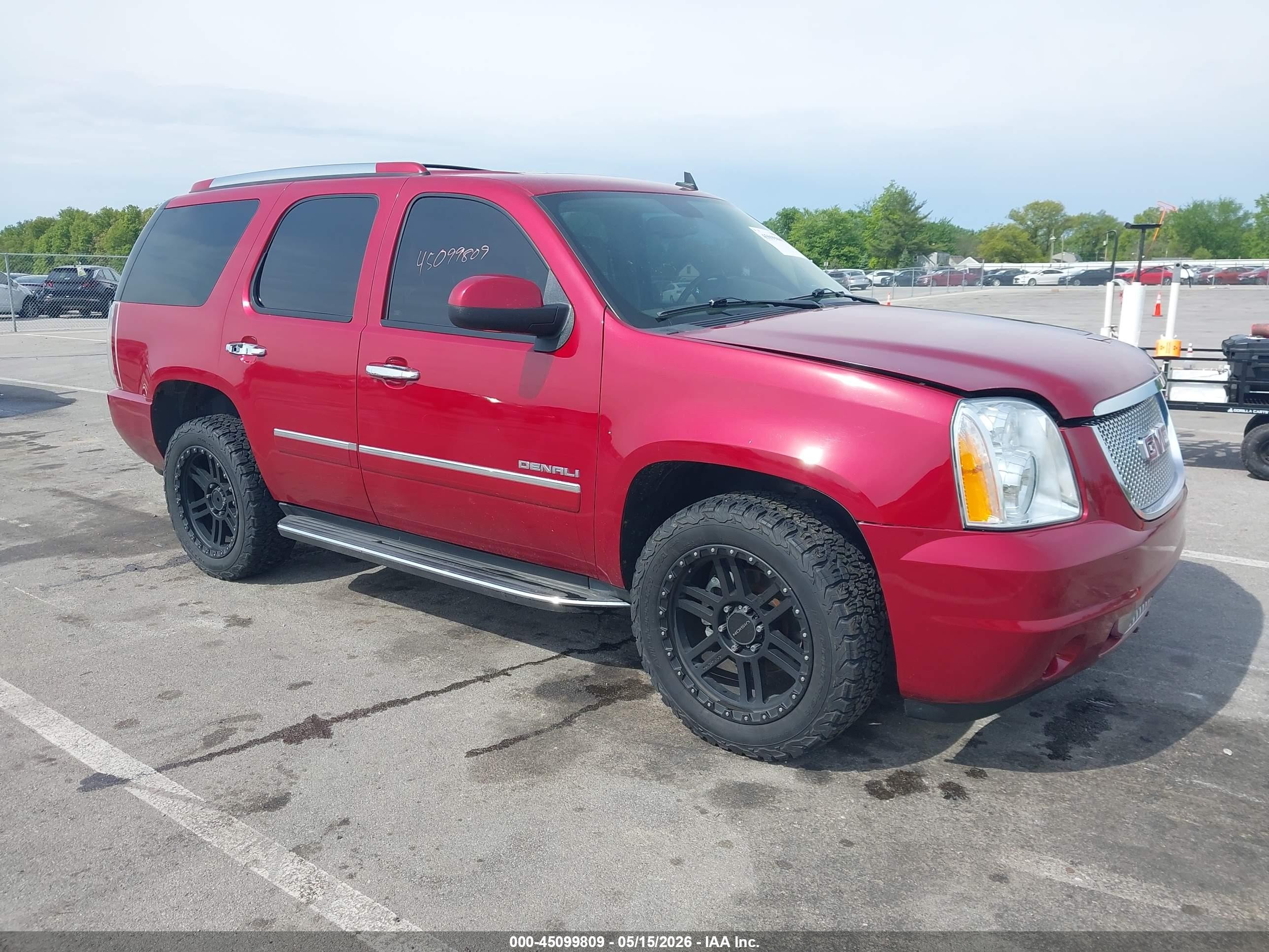 2012 GMC Yukon Denali, VIN 1GKS2EEF3CR198722 — Front end