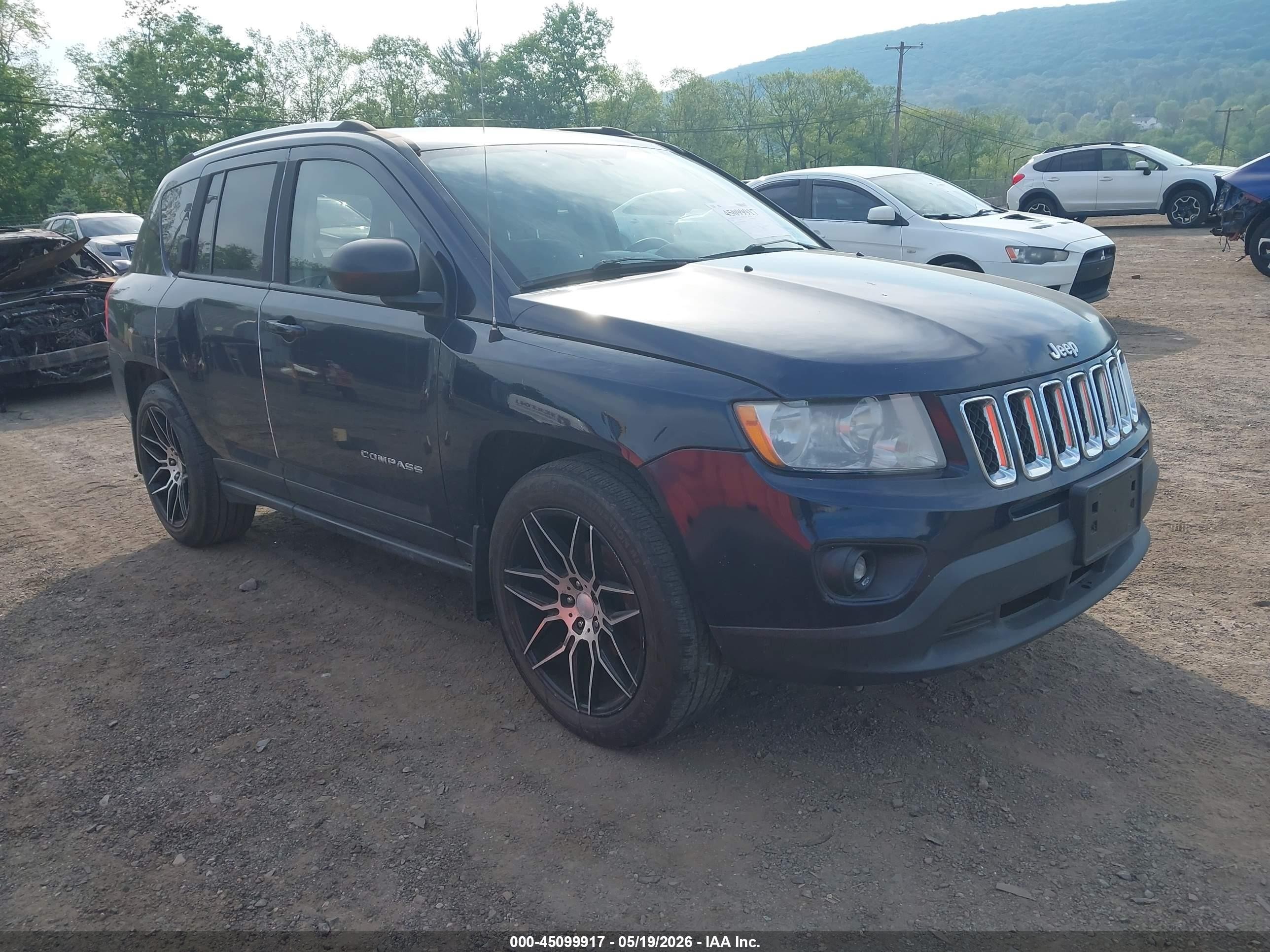 2012 Jeep Compass Sport, VIN 1C4NJDBB8CD584492 — Normal wear