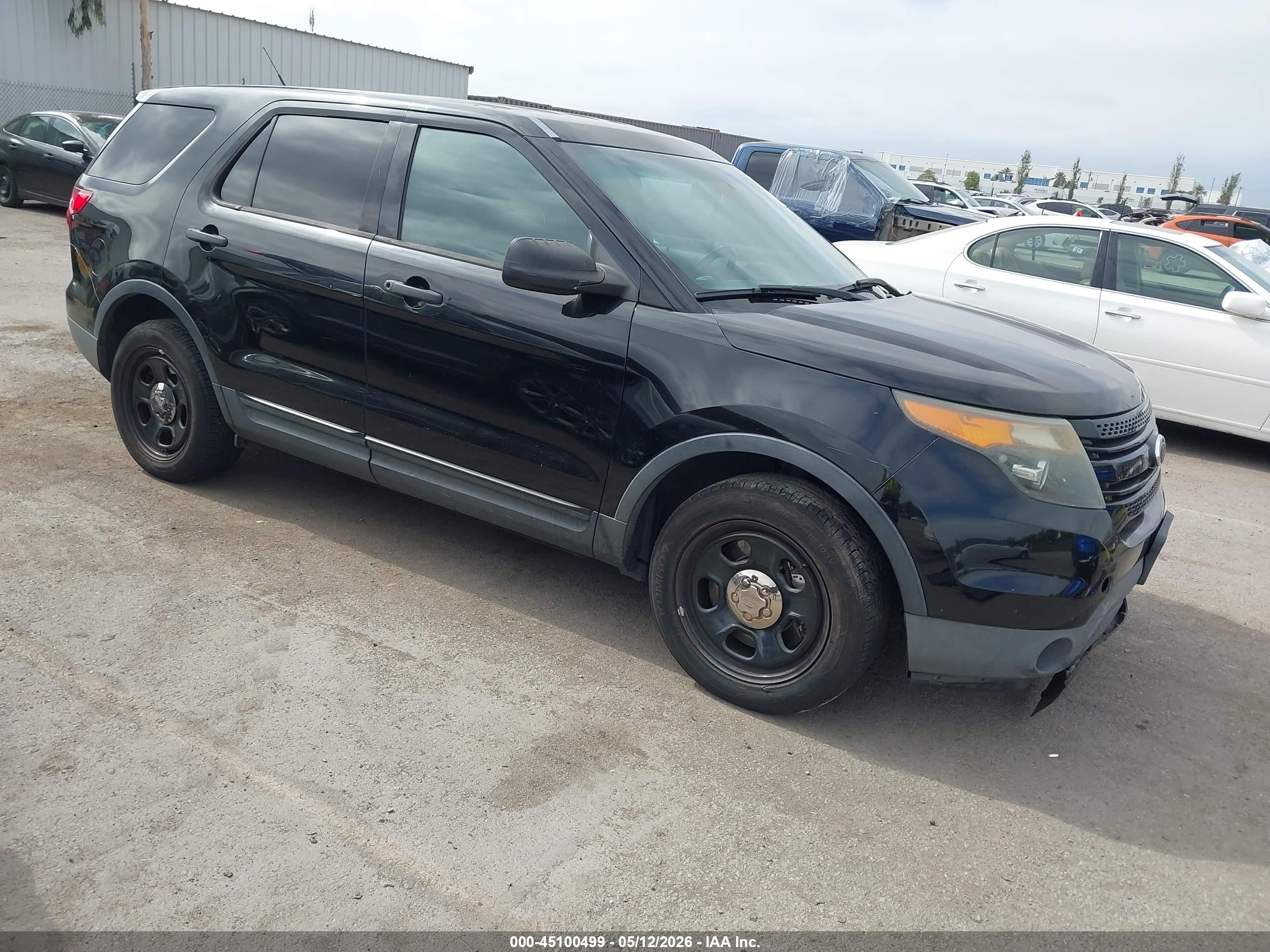 2013 Ford Police Interceptor Utility, VIN 1FM5K8AR4DGB35177 — Rear end