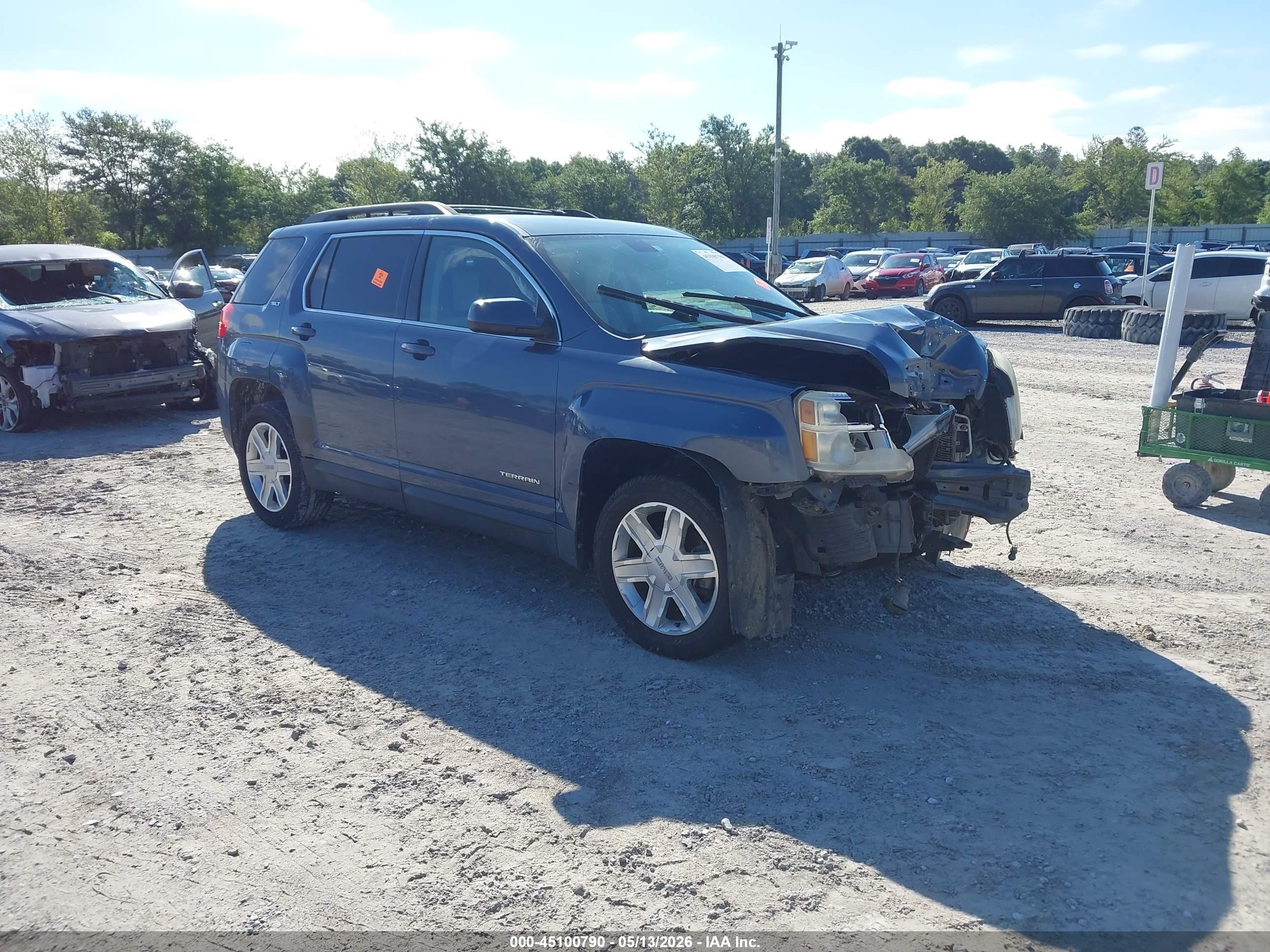 2011 GMC Terrain SLT-1, VIN 2CTALUEC1B6211874 — Front end