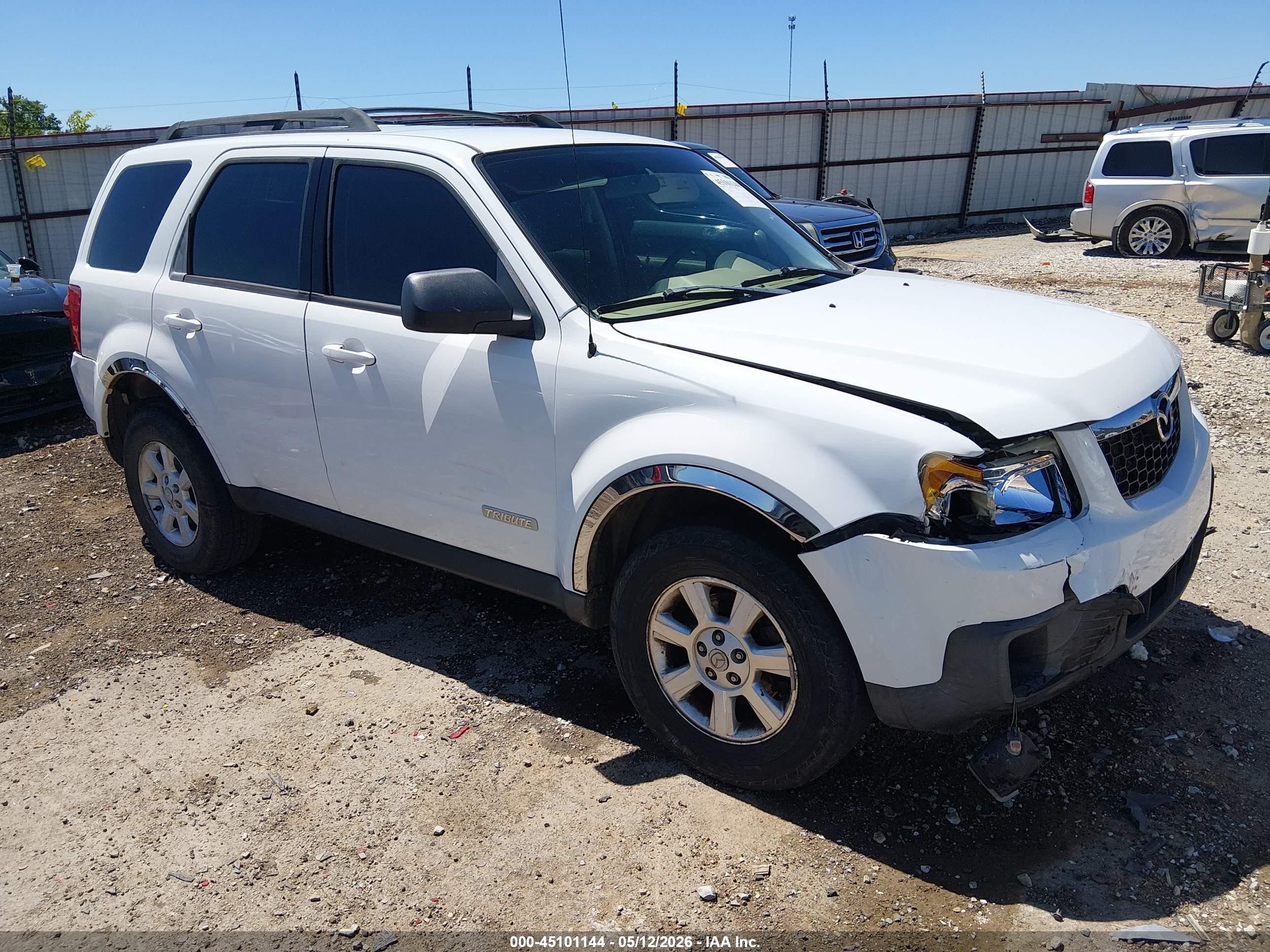2008 Mazda Tribute Grand Touring, VIN 4F2CZ02Z88KM08647 — Front end