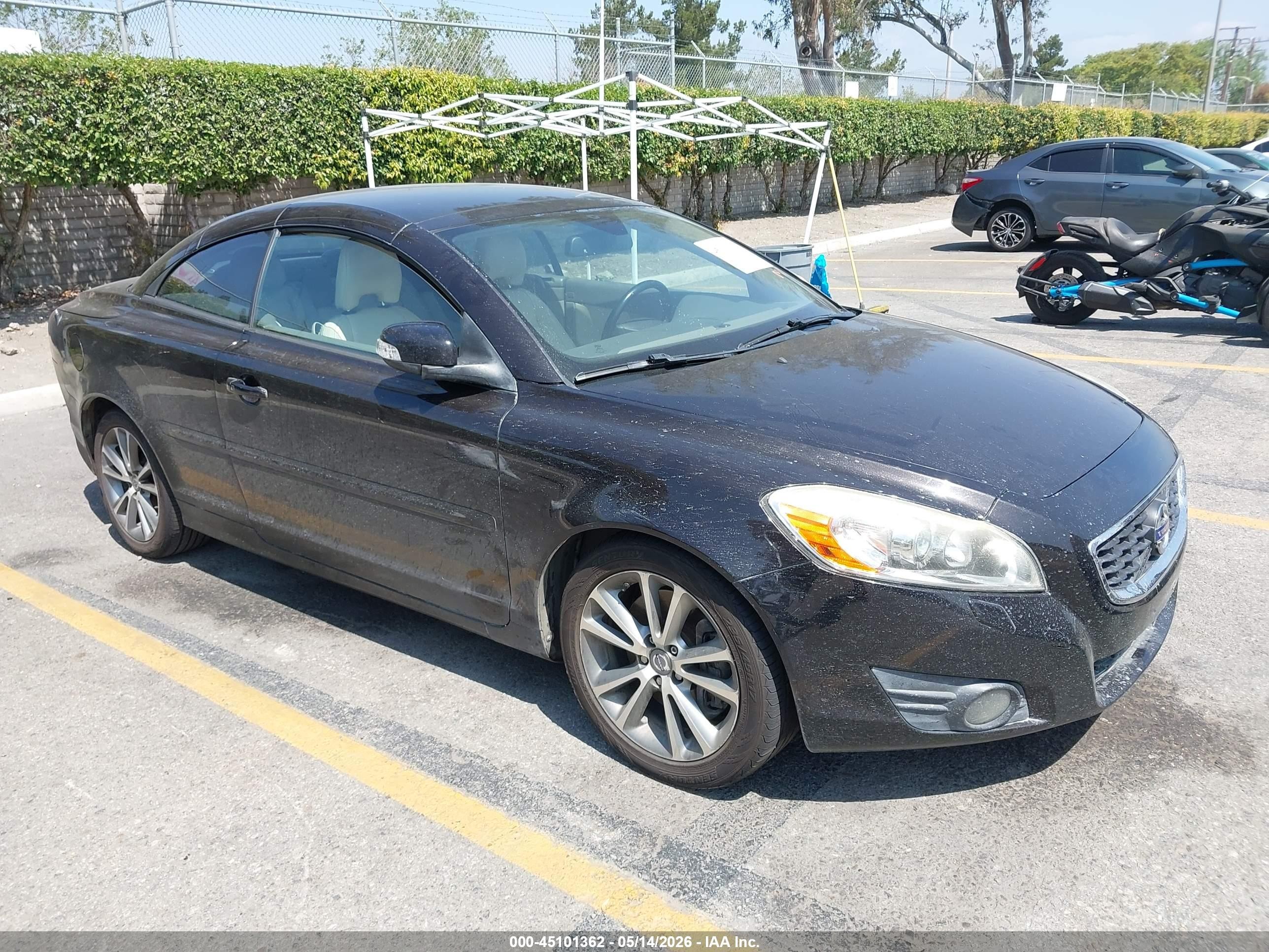 2011 Volvo C70, VIN YV1672MC9BJ115628 — Undercarriage