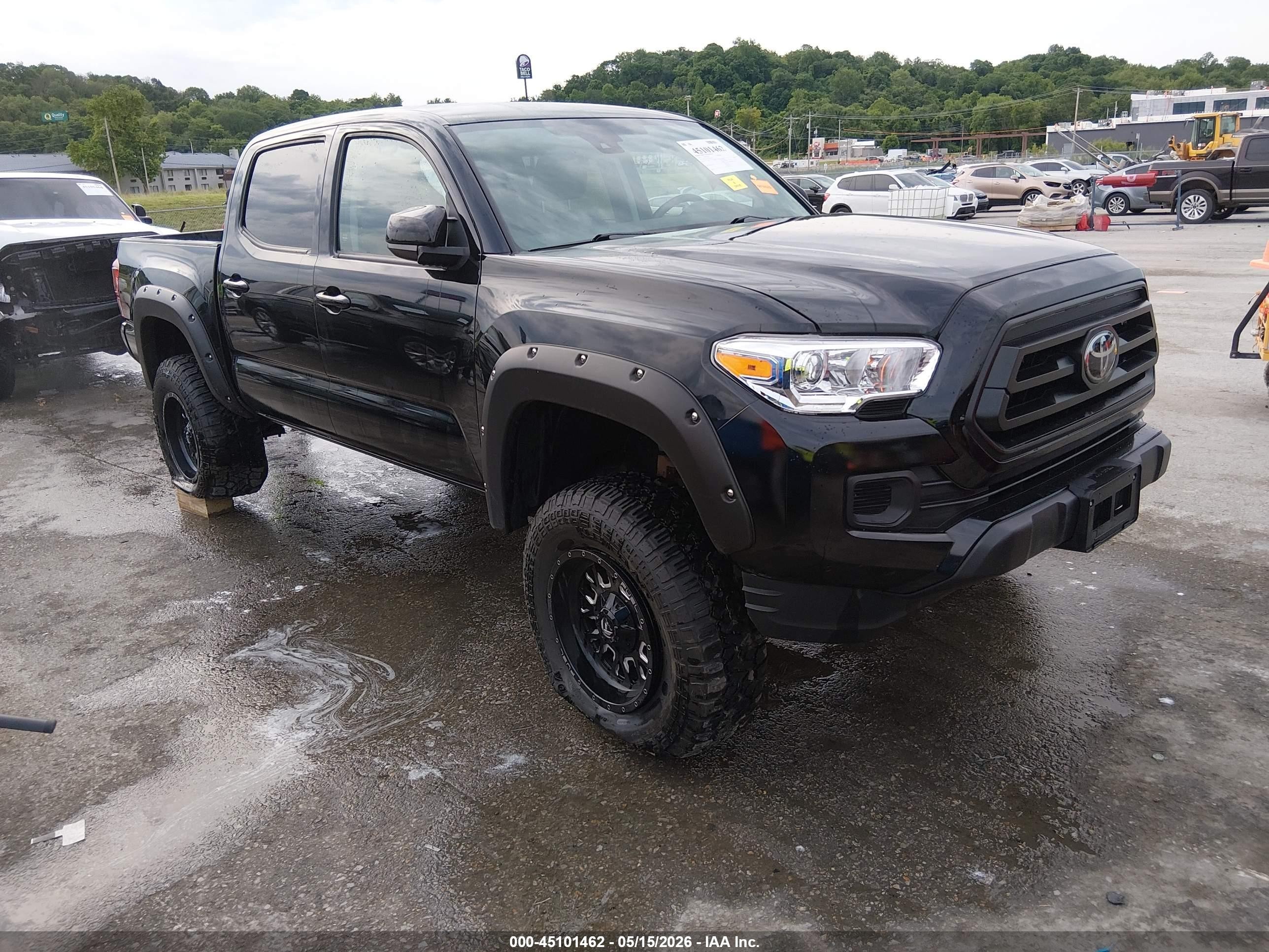 2022 Toyota Tacoma TRD Off Road, VIN 3TMCZ5AN7NM507797 — Перед