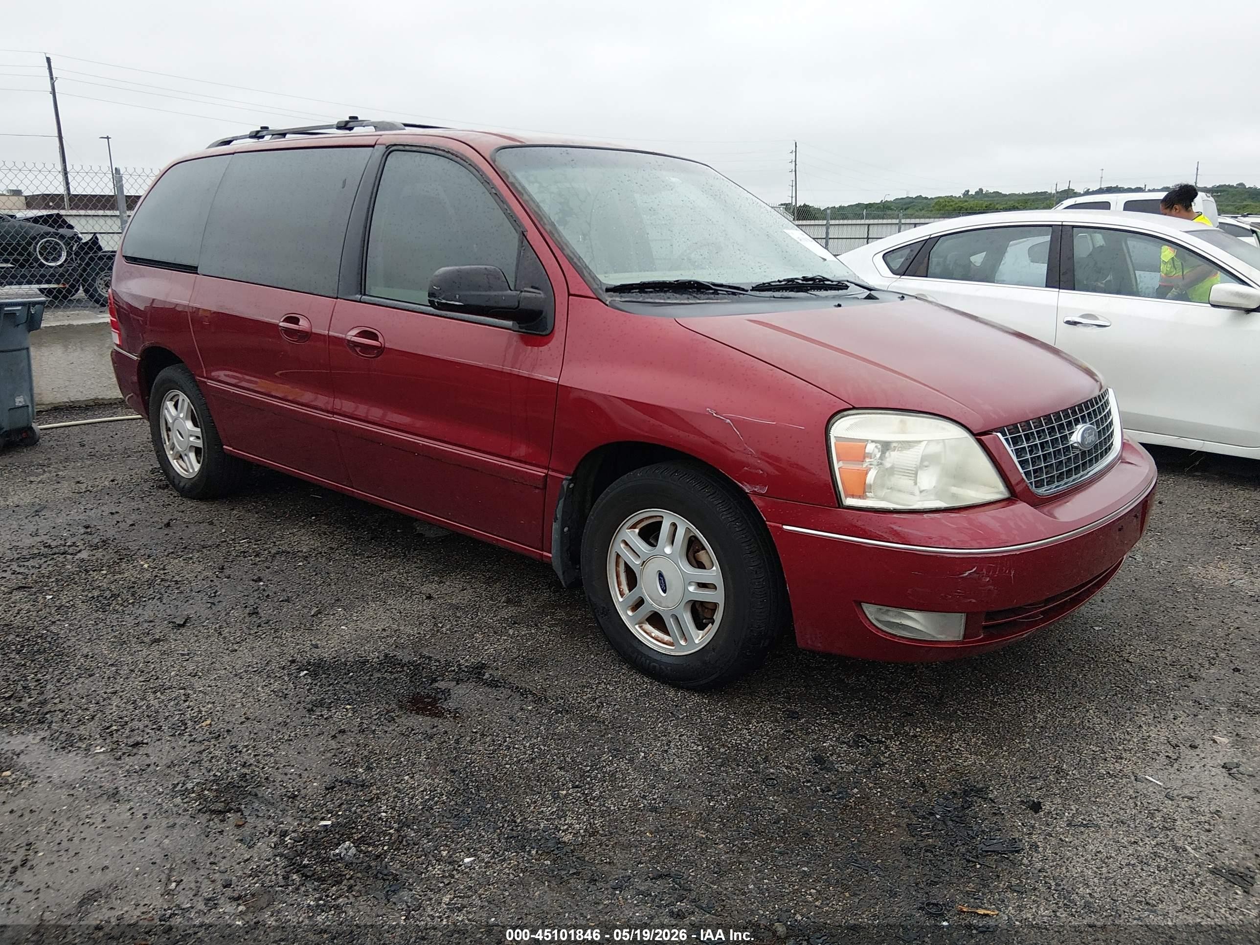 2005 Ford Freestar SEL, VIN 2FMDA52205BA07266 — Normal wear