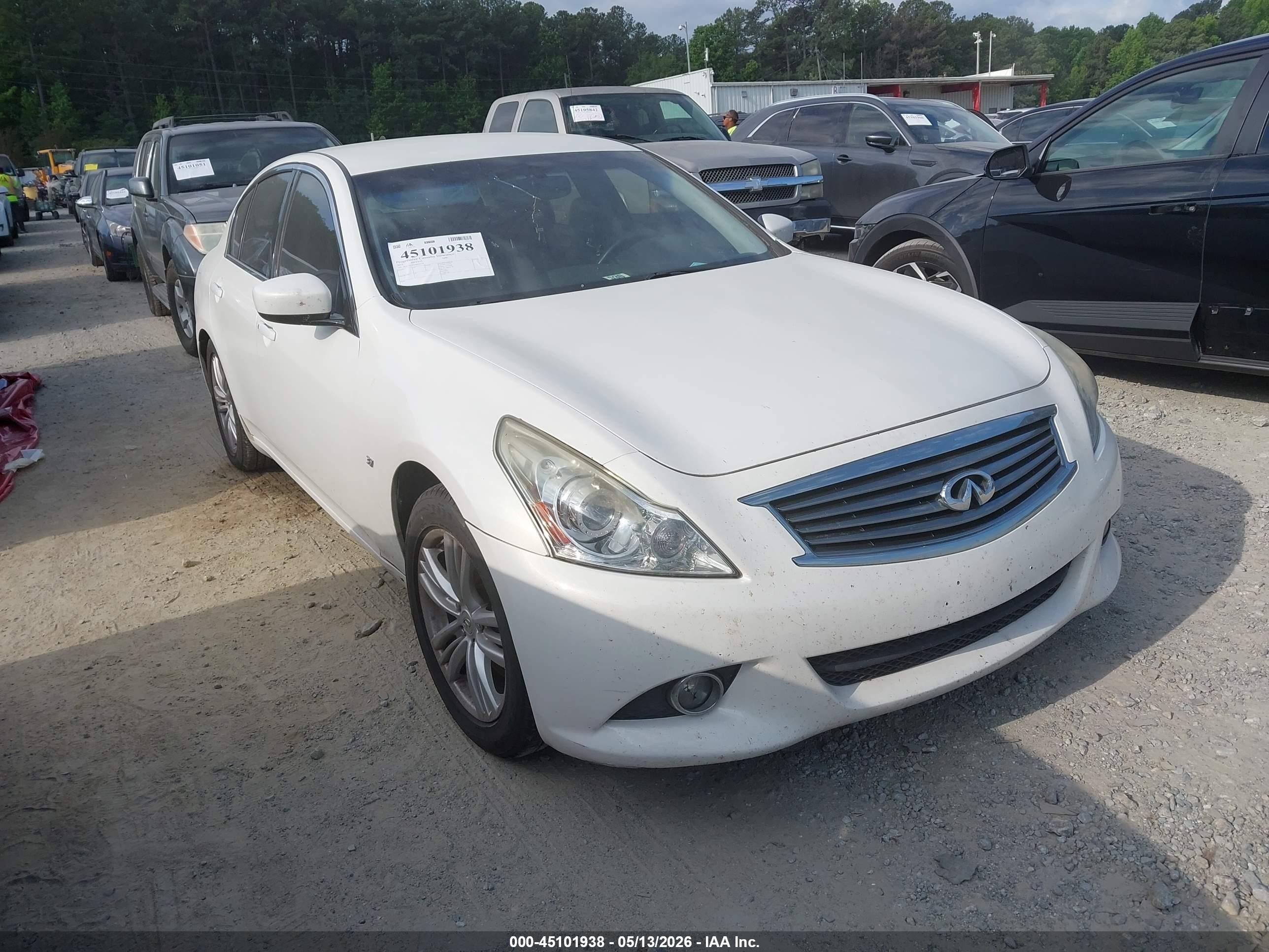 2015 Infiniti Q40, VIN JN1CV6AP2FM501358 — Rear end