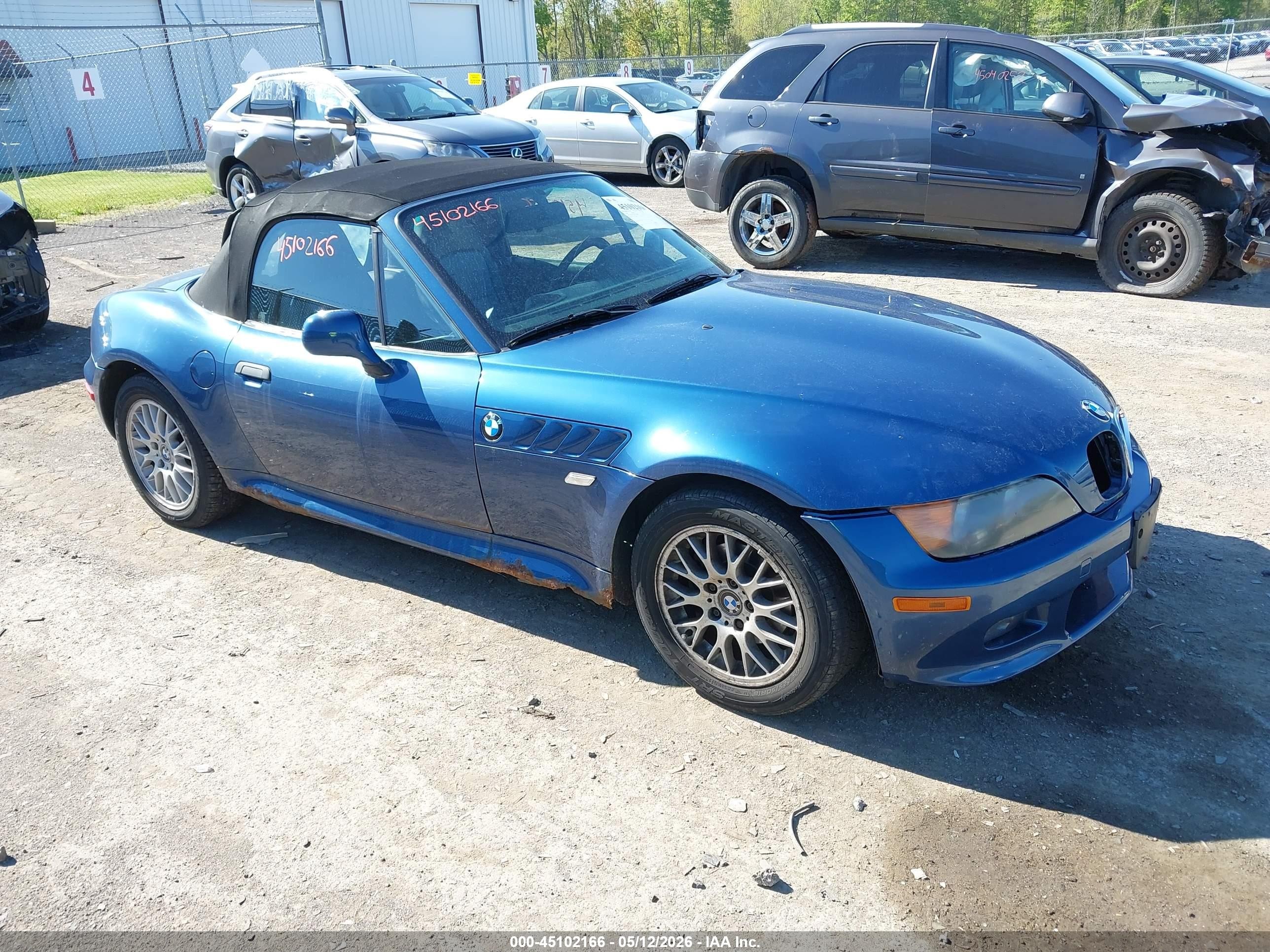 2001 BMW Z3 2.5, VIN WBACN334X1LK48560 — Normal wear