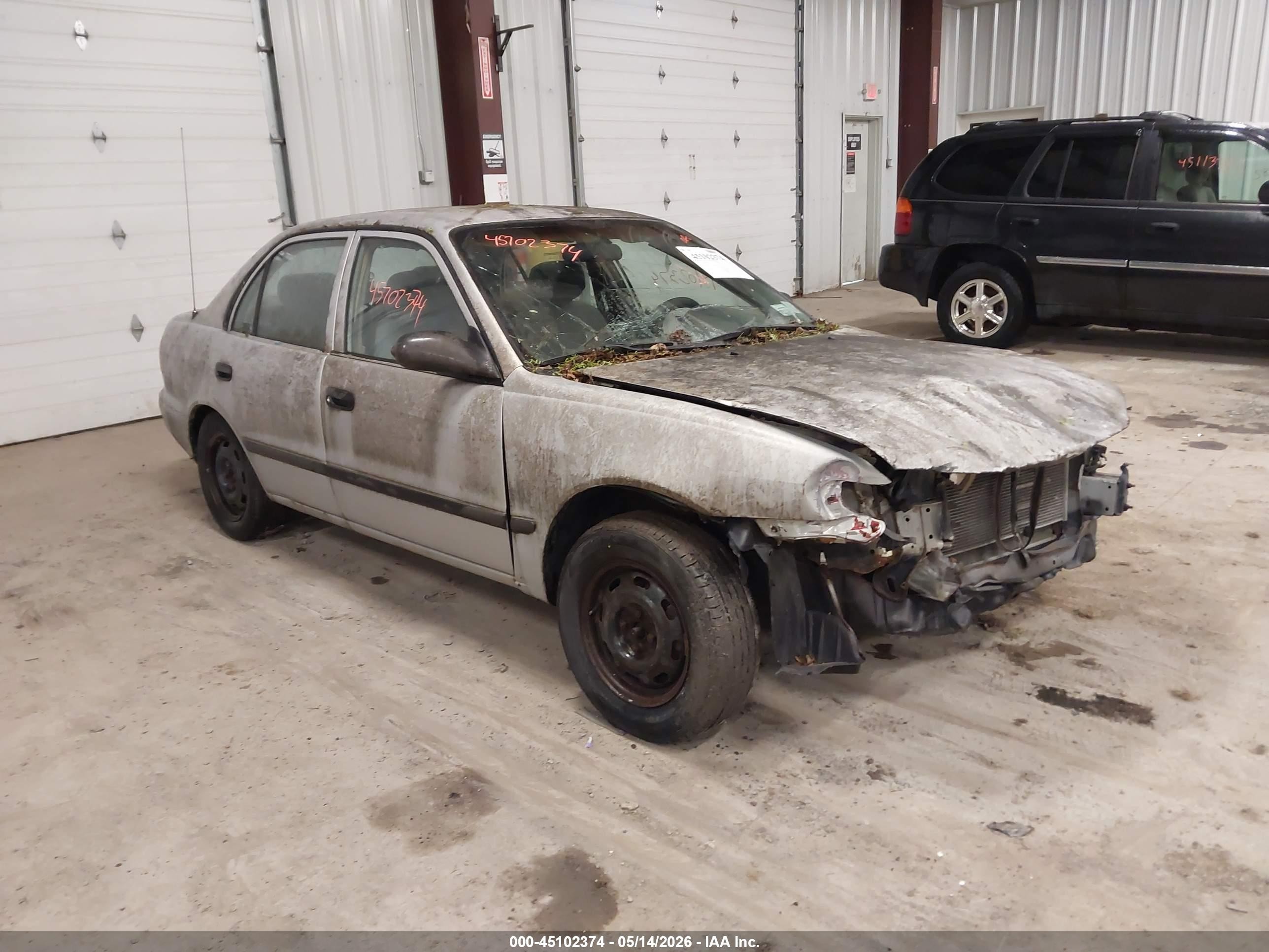 2001 Chevrolet Prizm, VIN 1Y1SK52831Z449782 — Front end