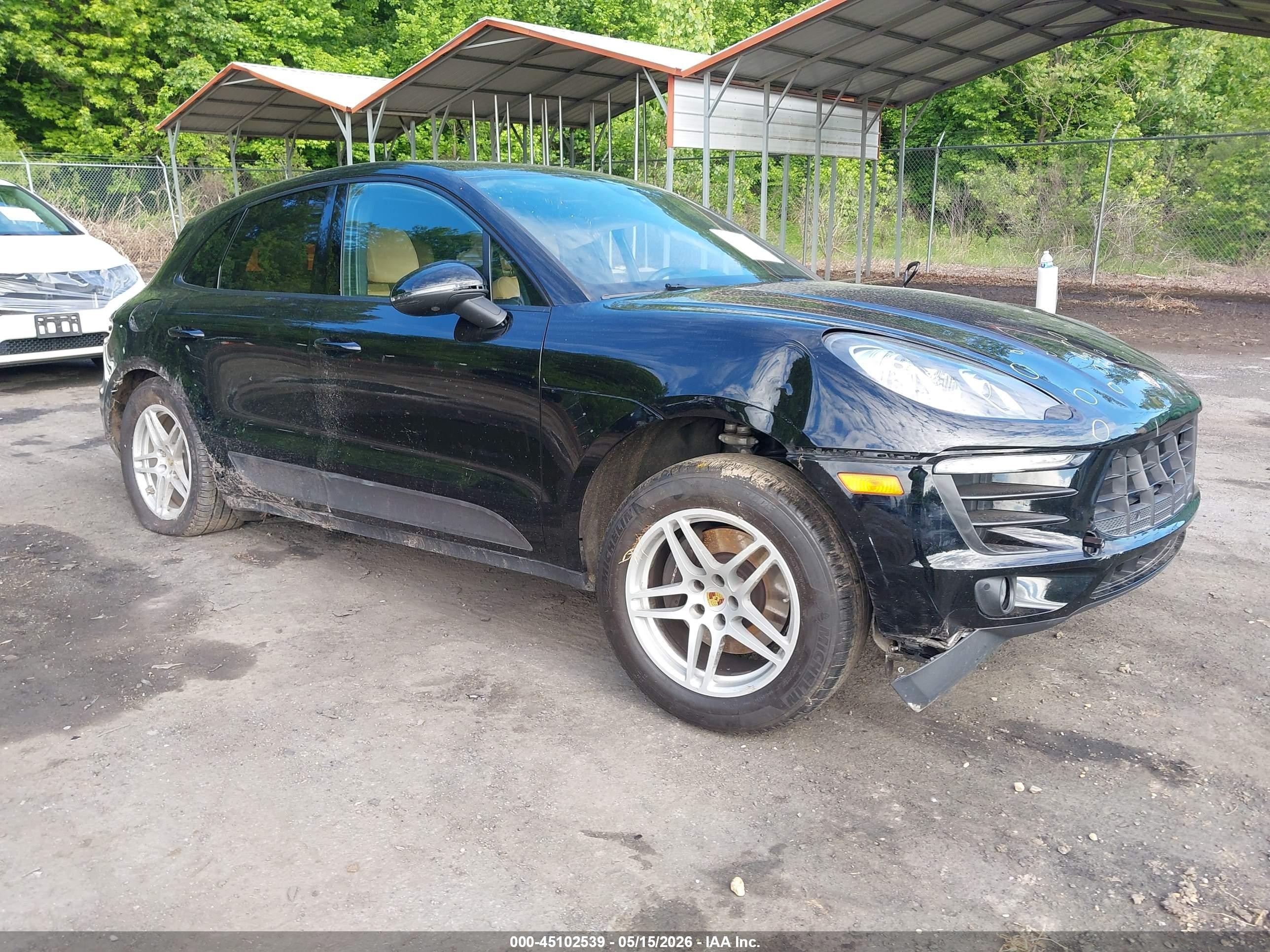 2017 Porsche Macan, VIN WP1AA2A52HLB81540 — Side