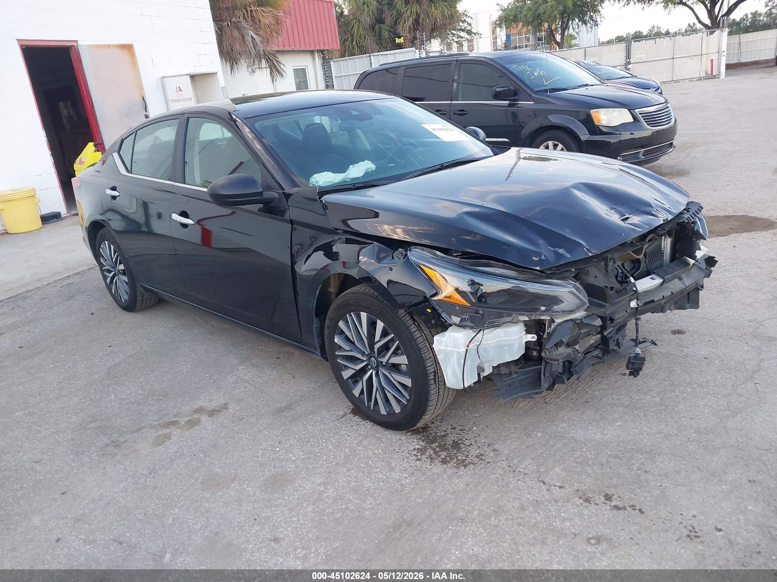 2025 Nissan Altima SV, VIN 1N4BL4DV6SN397612 — Перед