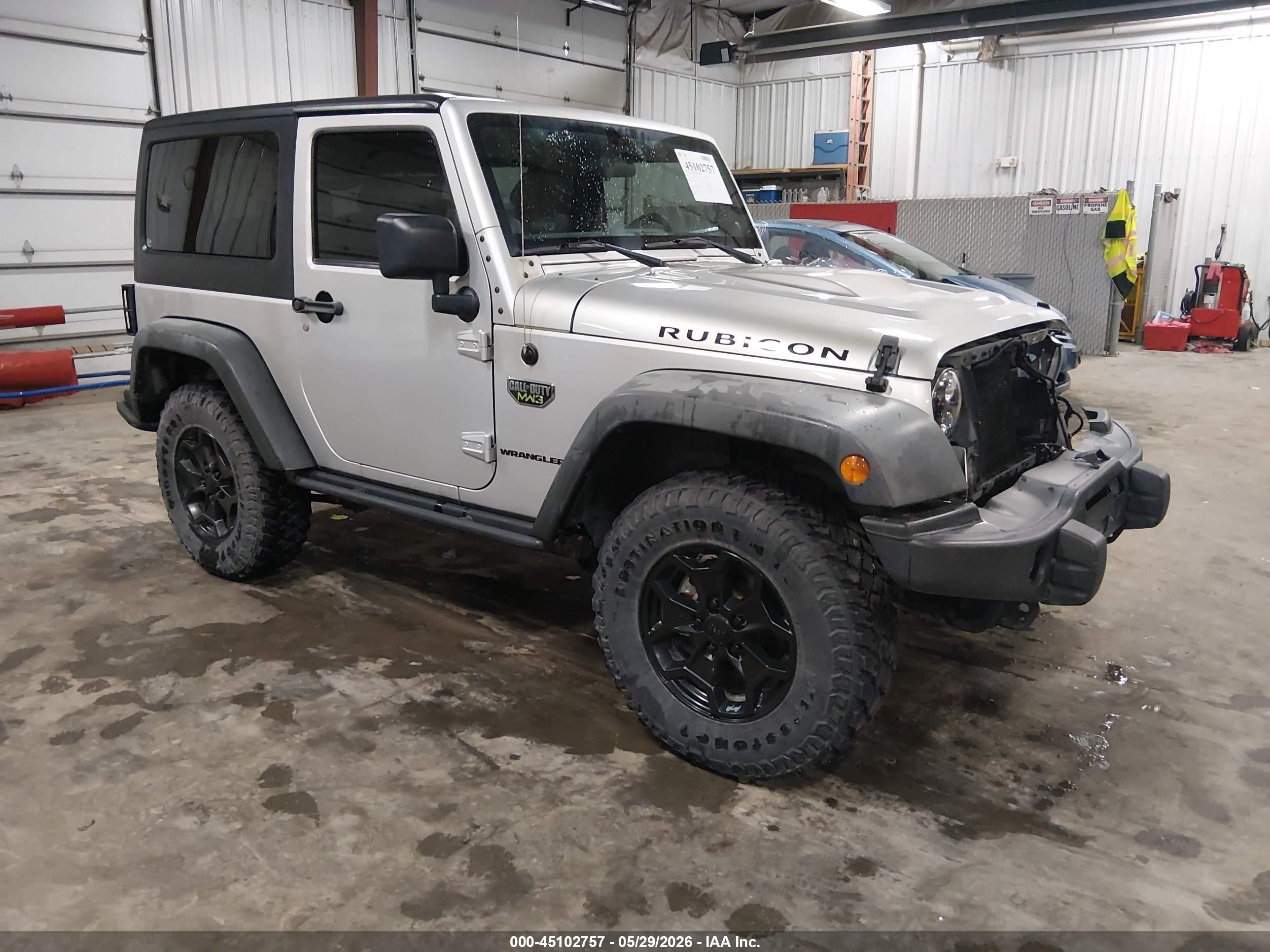 2012 Jeep Wrangler Rubicon, VIN 1C4HJWCG7CL226180 — Front end