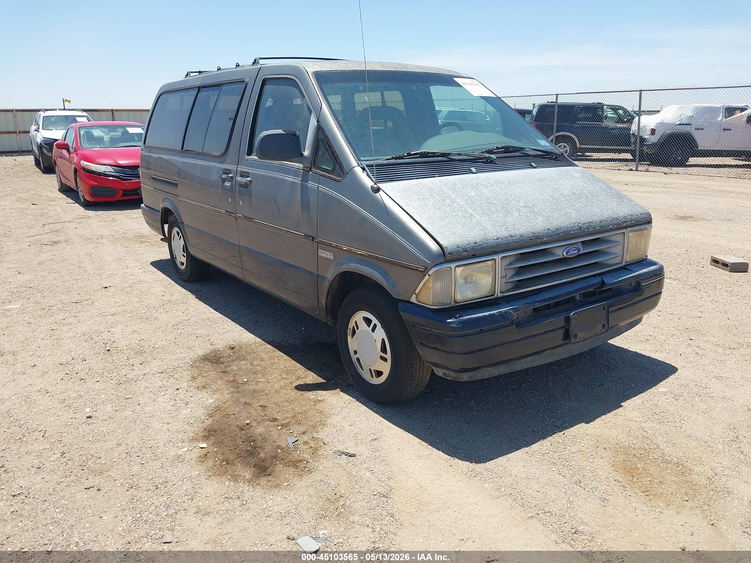 1994 Ford Aerostar Eddie Bauer, VIN 1FMDA41X9RZB30834 — Front end