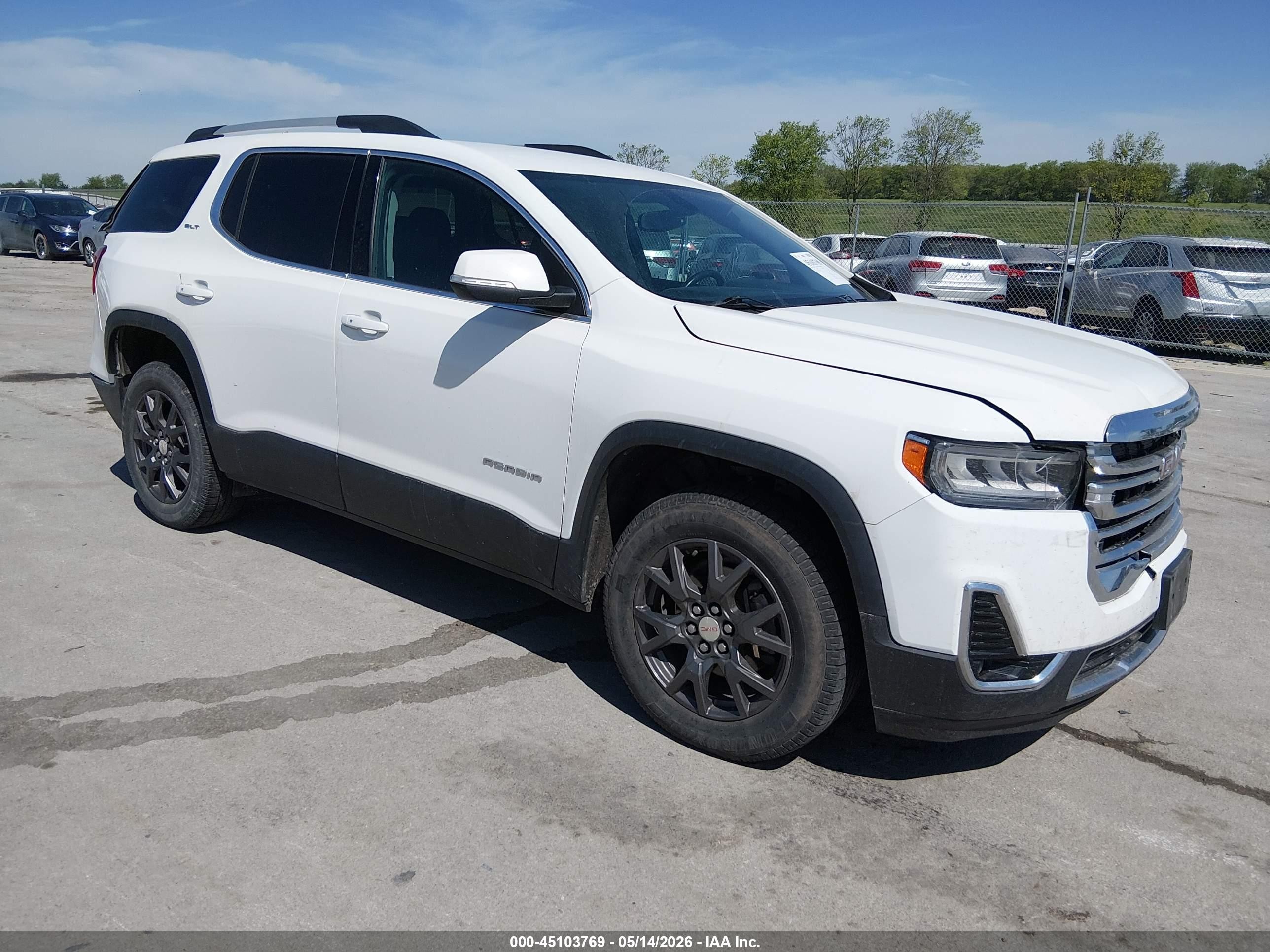 2020 GMC Acadia SLT, VIN 1GKKNULS7LZ107520 — Зад