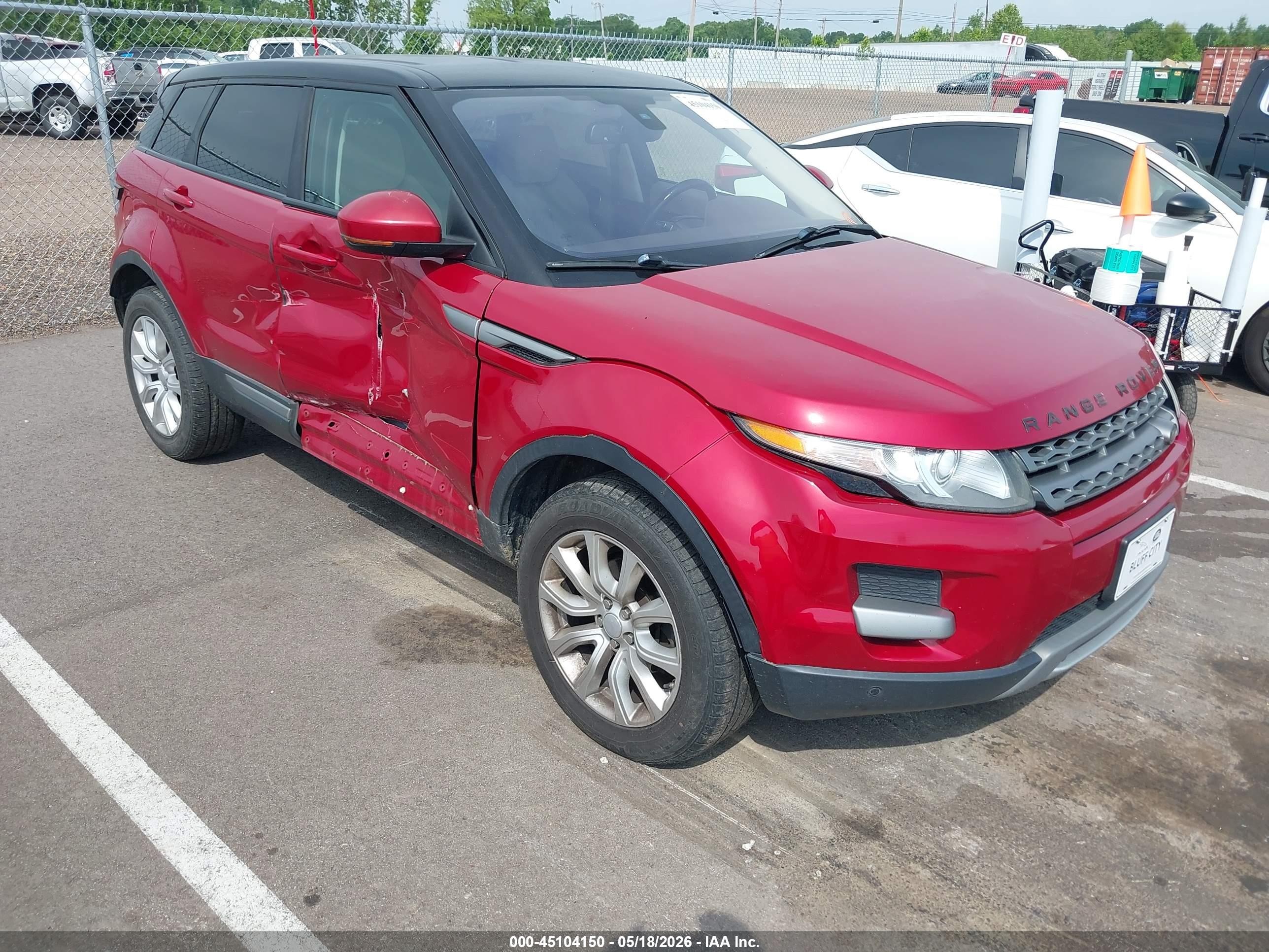 2015 Land Rover Range Rover Evoque Pure, VIN SALVN2BG8FH075240 — Side