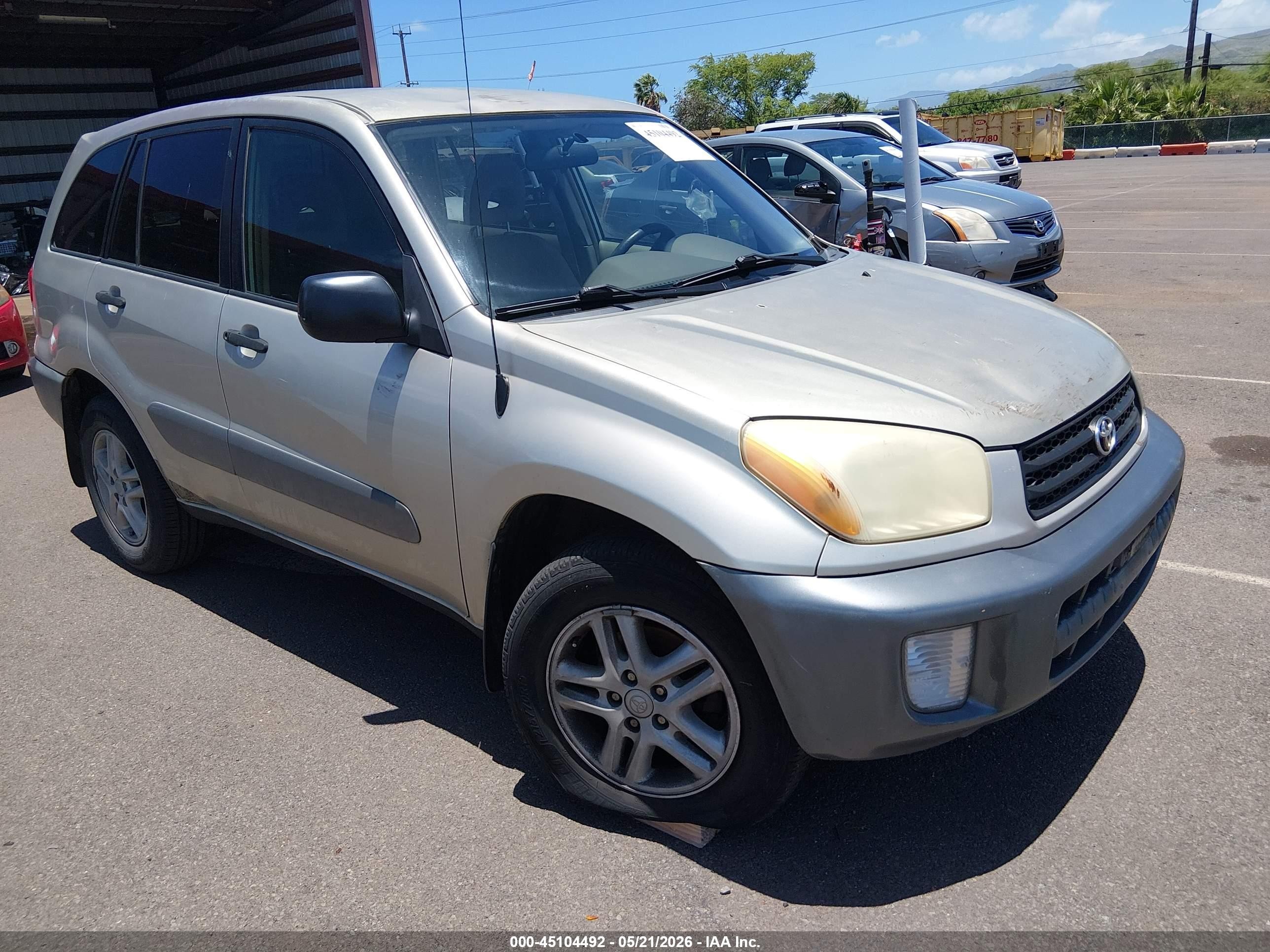 2002 Toyota RAV4, VIN JTEGH20V520055587 — Front end