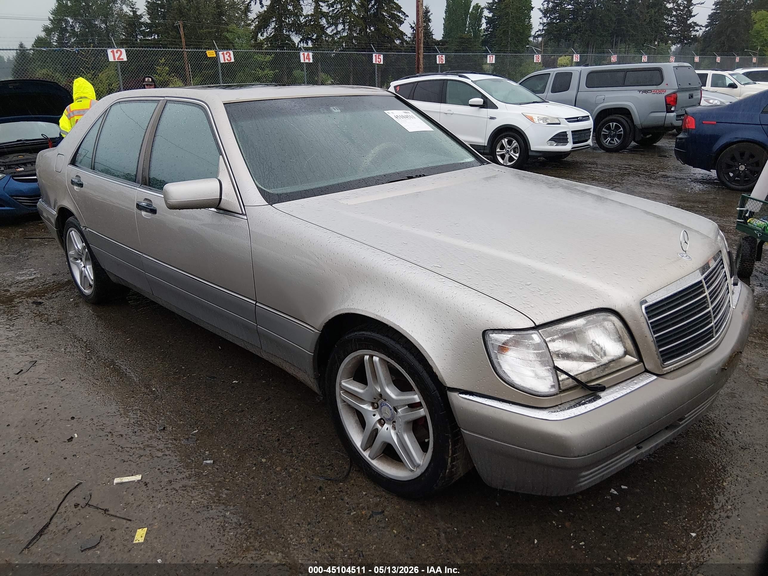 1996 Mercedes-Benz S, VIN WDBGA51E7TA302238 — Normal wear