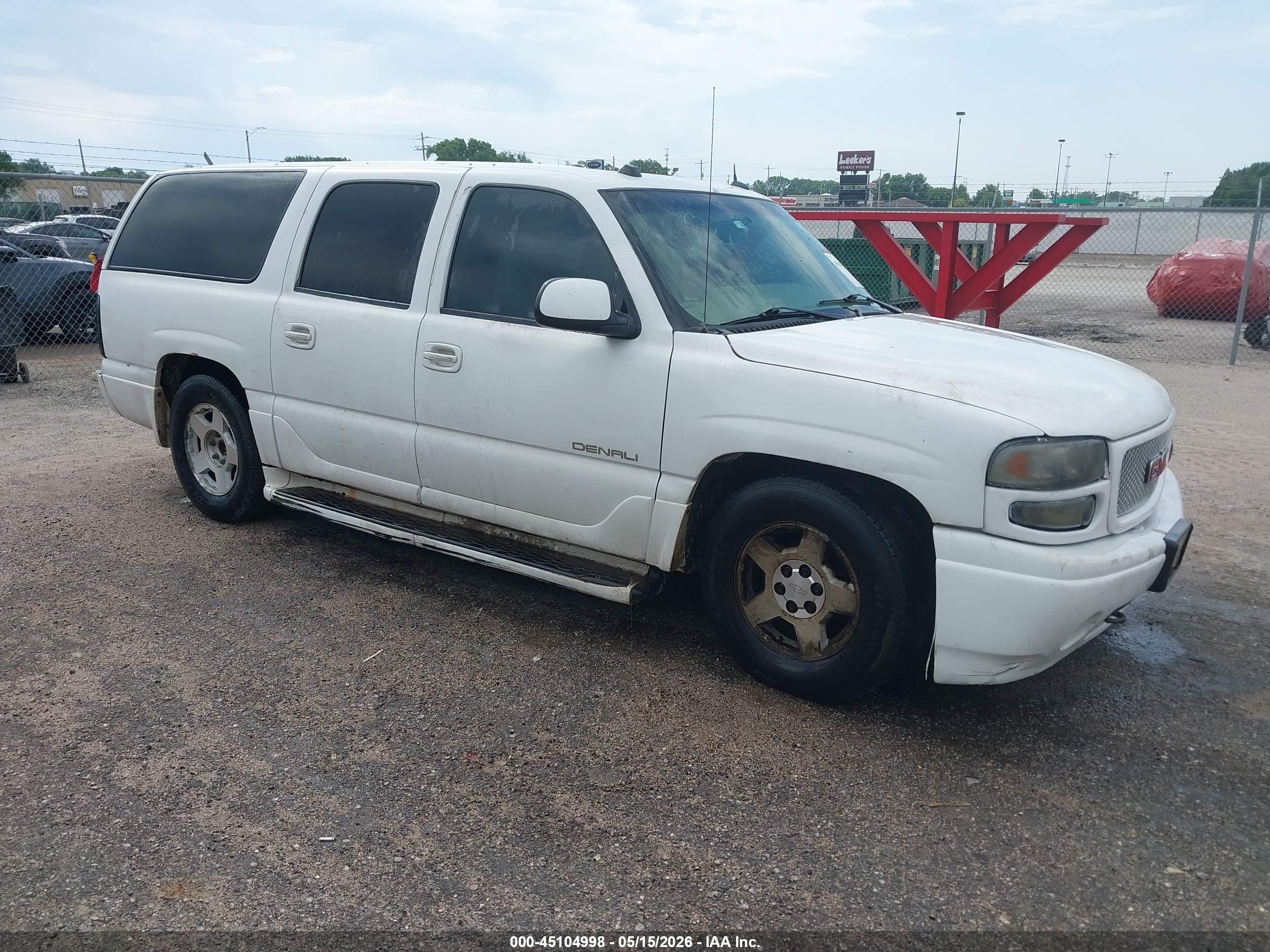 2005 GMC Yukon XL, VIN 1GKFK66U25J162834 — All over