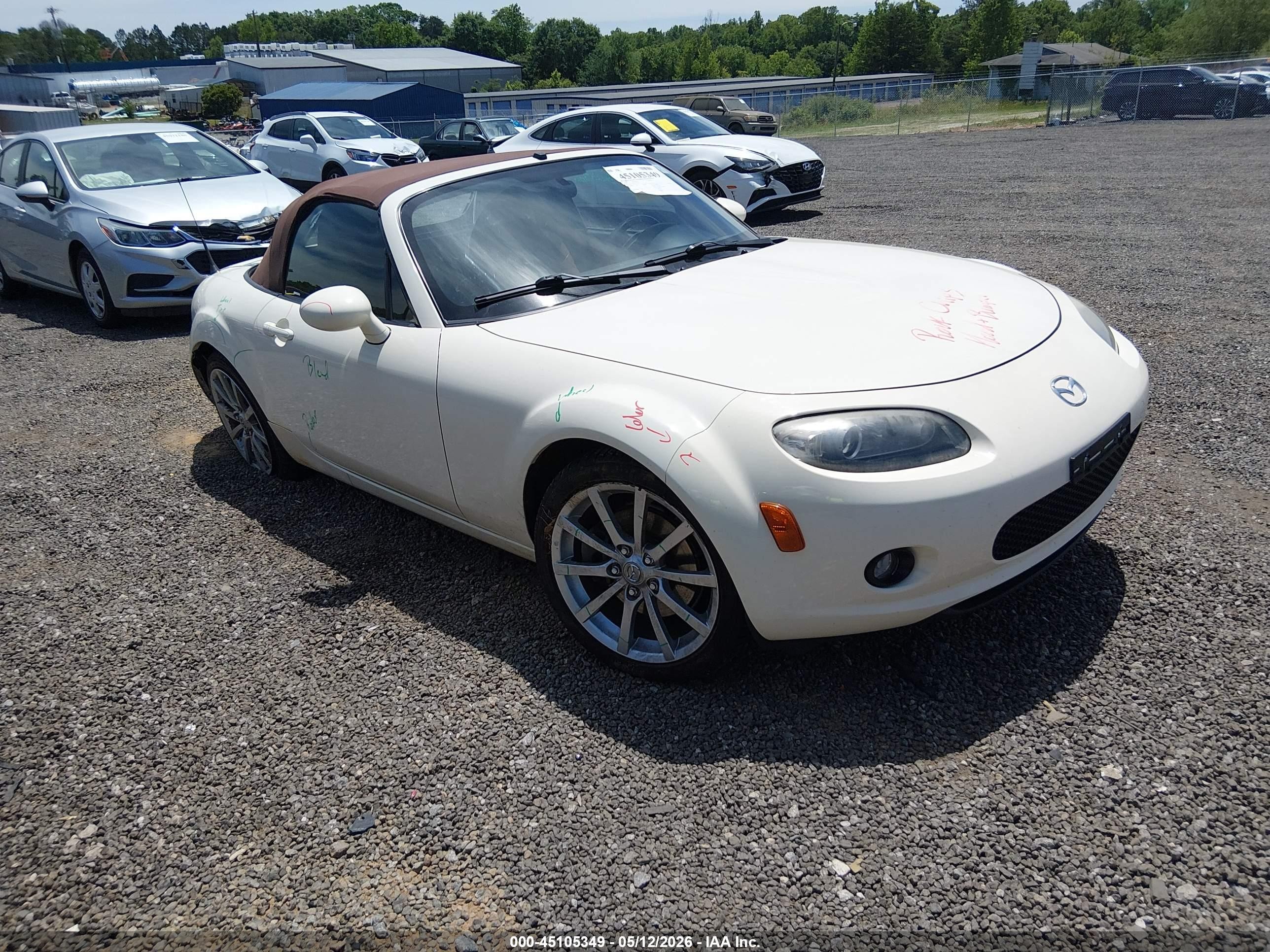 2006 Mazda MX-5 Miata Touring, VIN JM1NC25F860121373 — Side