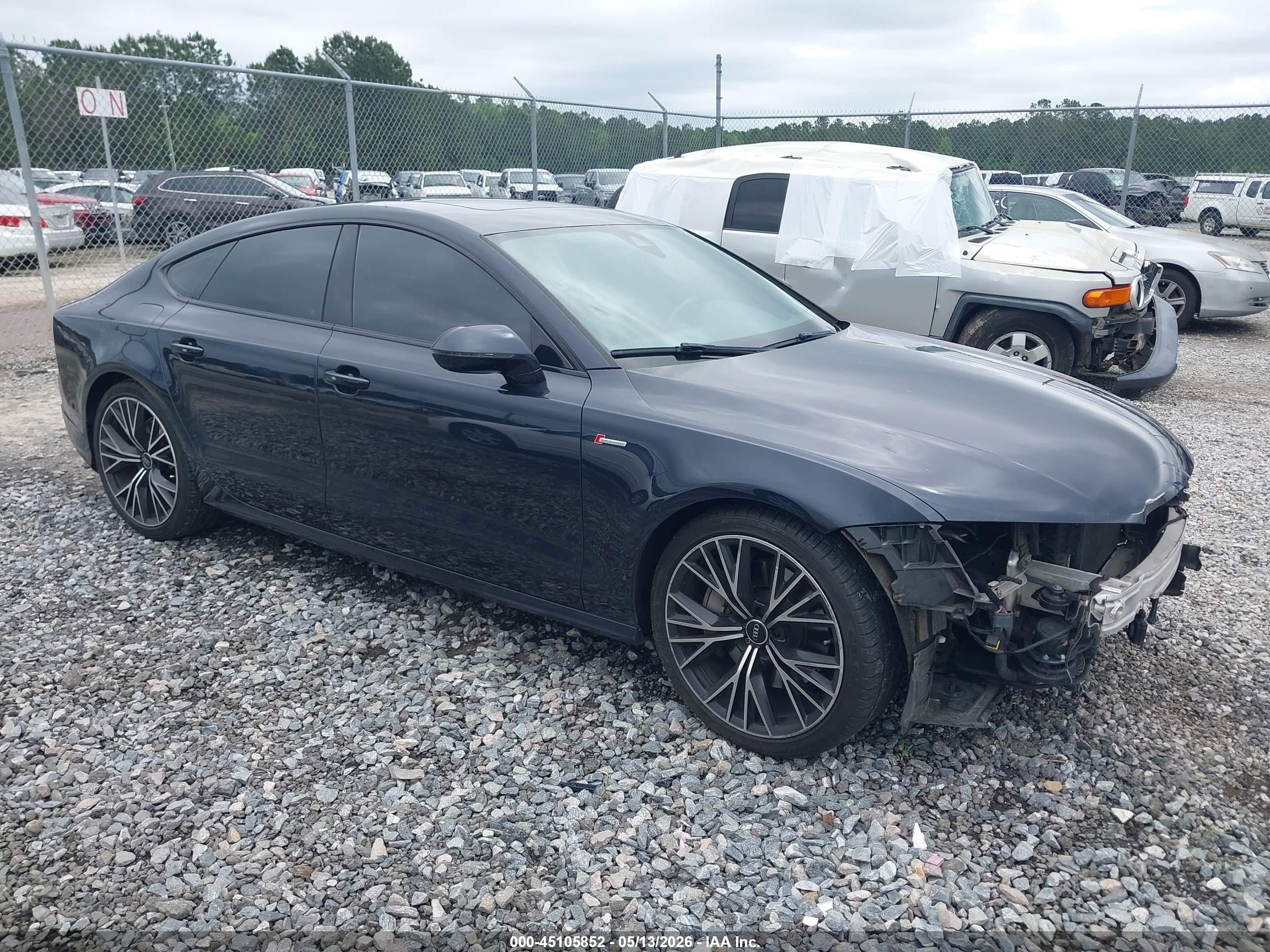 2017 Audi A7 Premium Plus, VIN WAUW2AFC5HN009428 — Front end