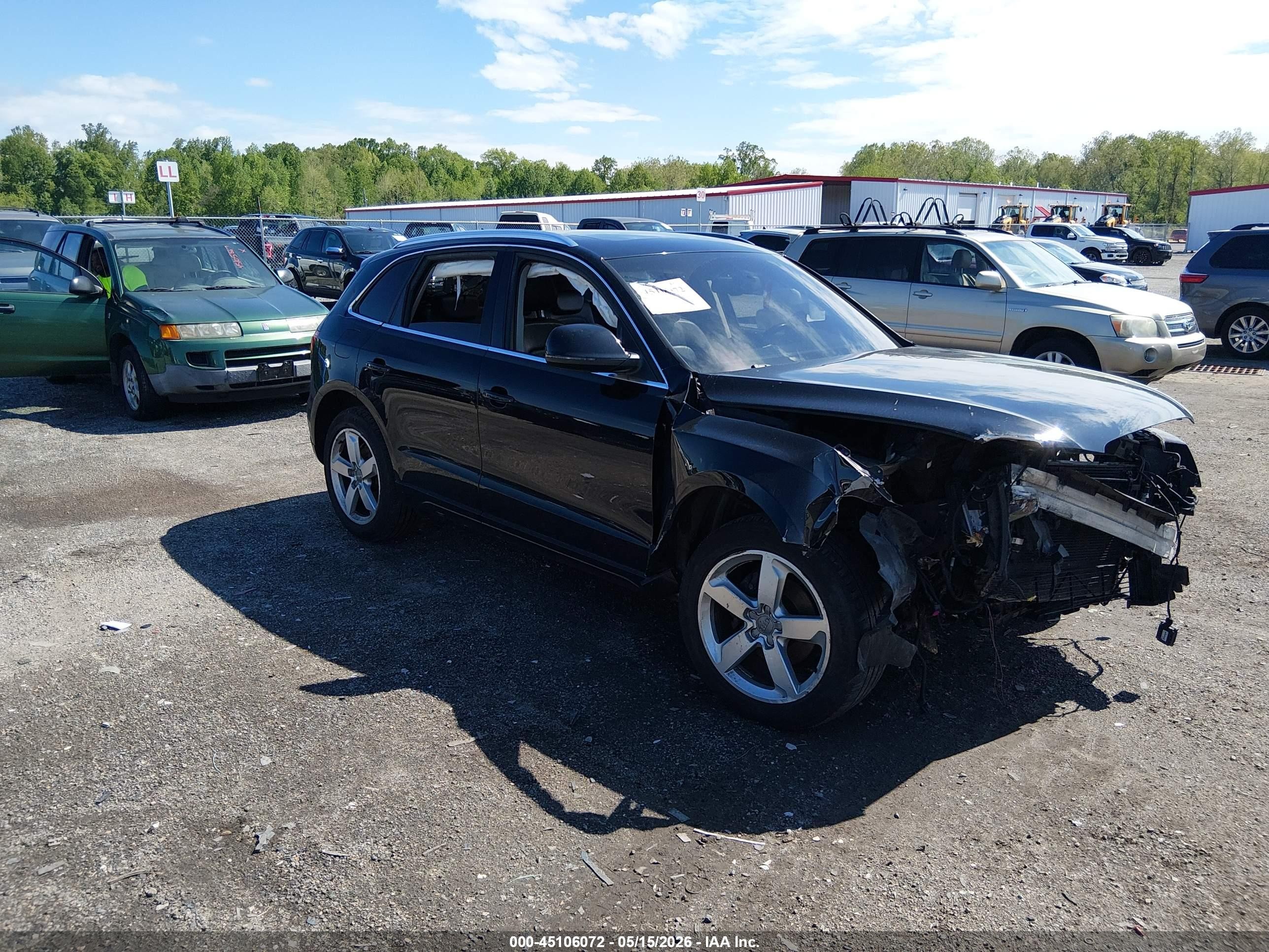 2010 Audi Q5 Premium Plus, VIN WA1LKAFP3AA007435 — Front end