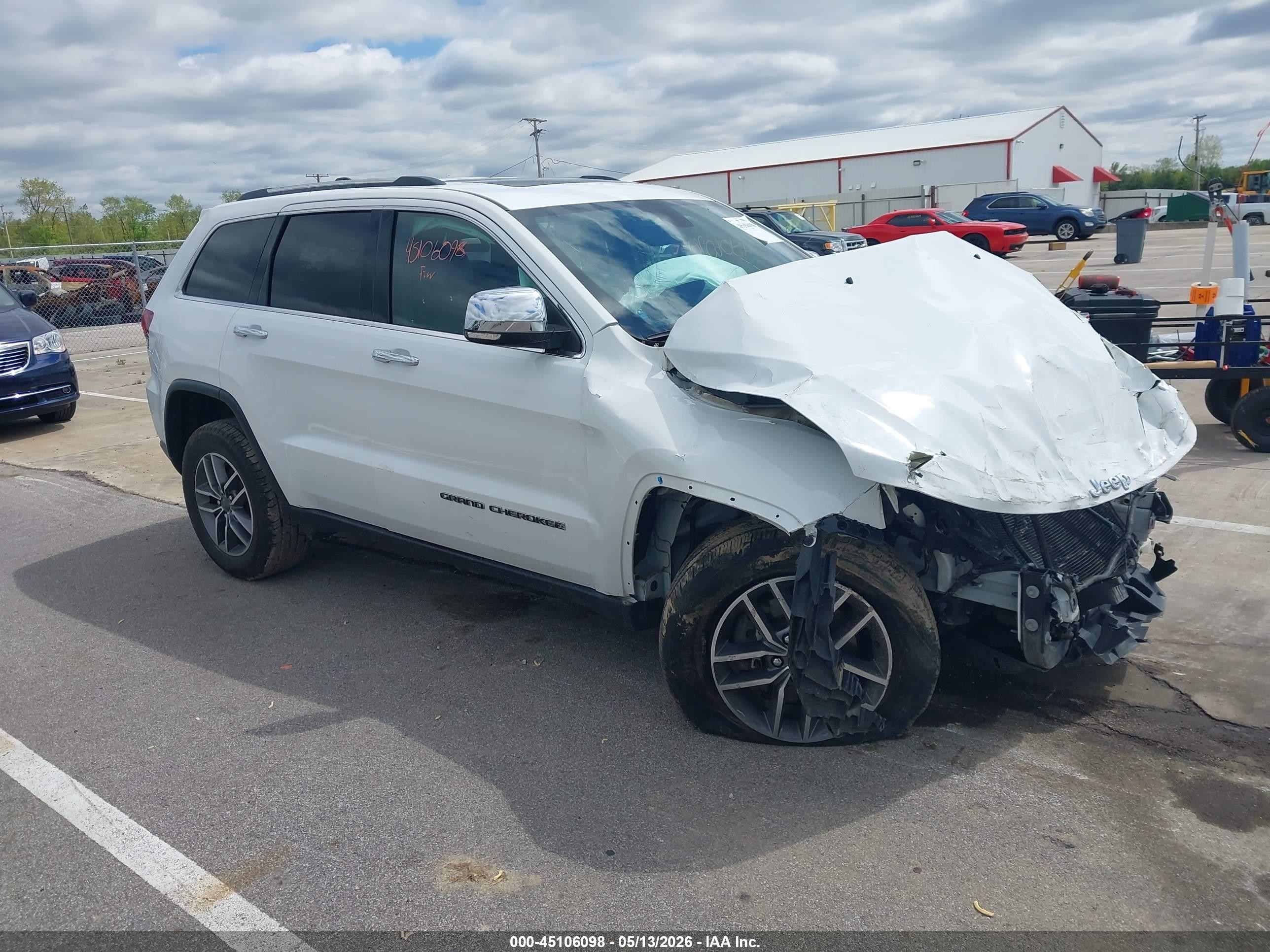 2020 Jeep Grand Cherokee Limited, VIN 1C4RJFBG3LC255911 — Front end