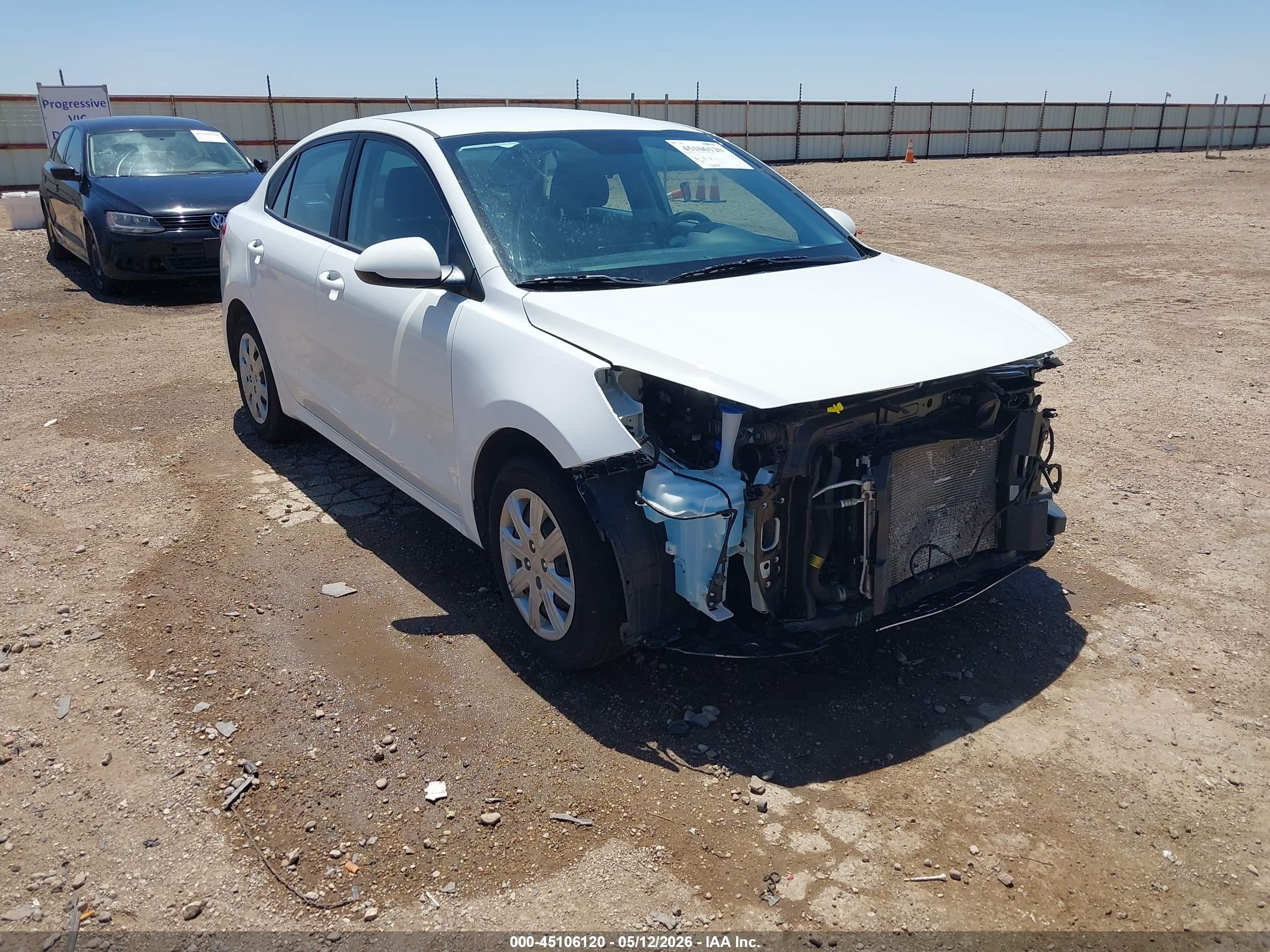 2023 Kia Rio S, VIN 3KPA24AD0PE550372 — Front end